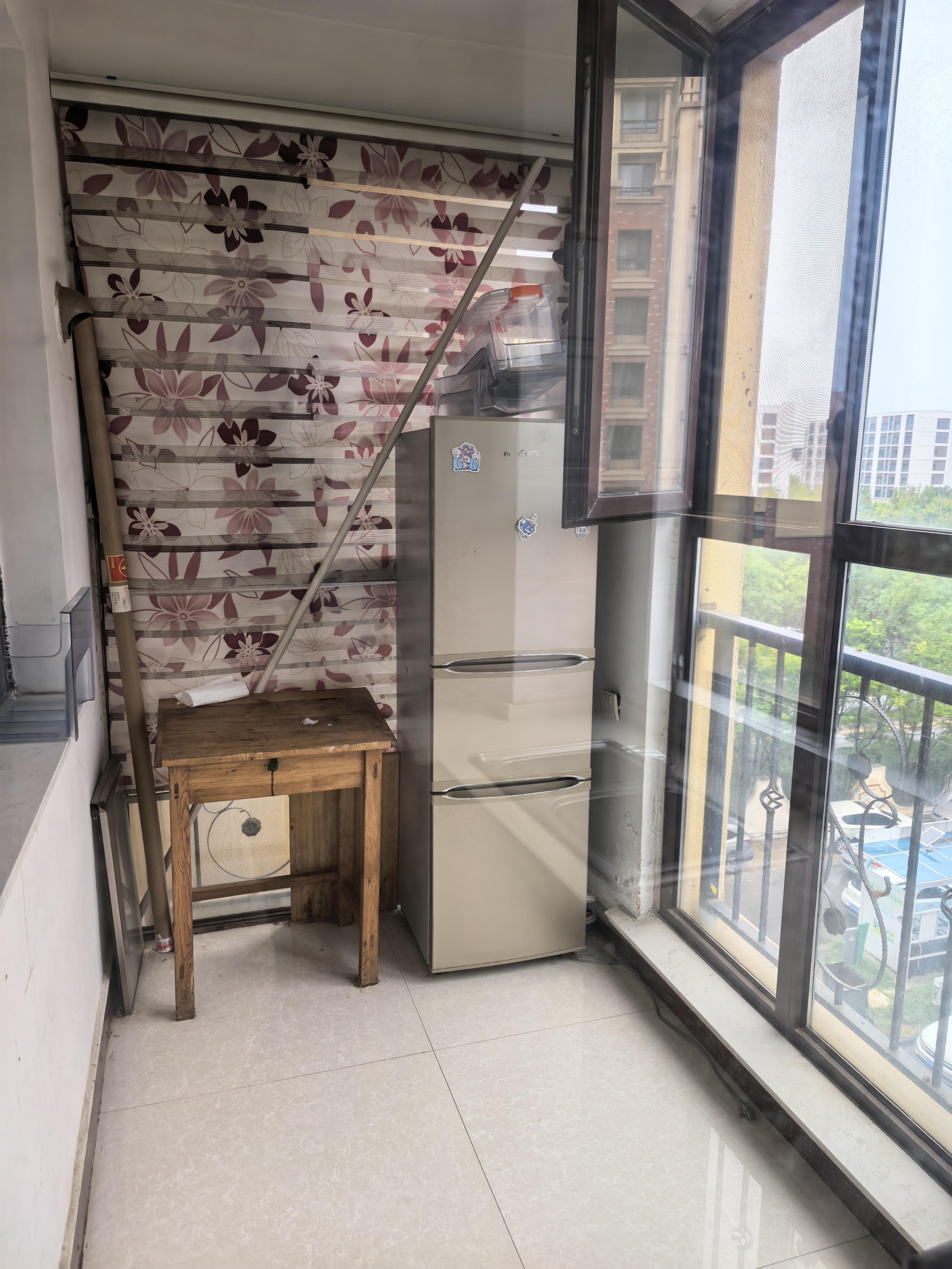 出租東亞 原香小鎮2室2廳1衛89平米16000元/年住宅