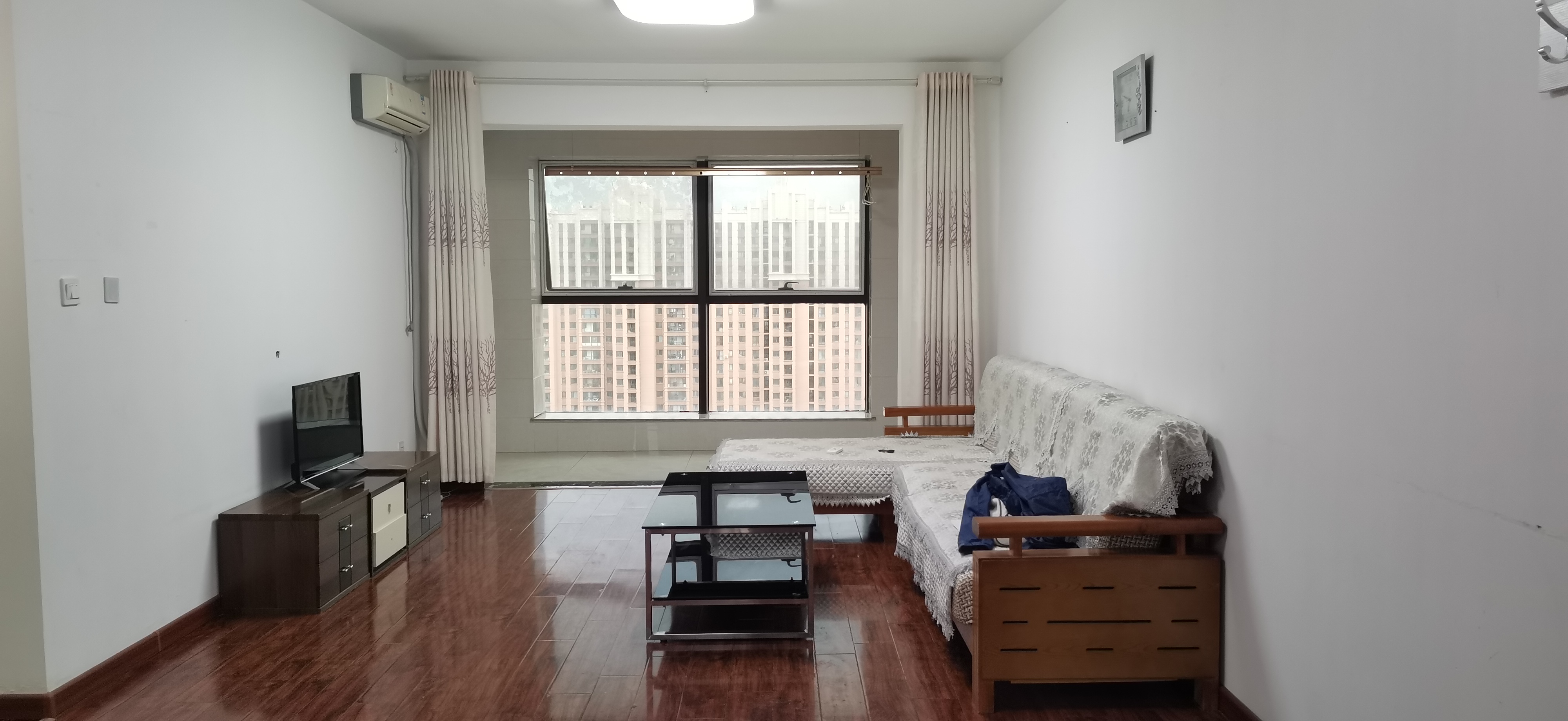 出租萬達華府3室2廳1衛110平米1980元/月住宅