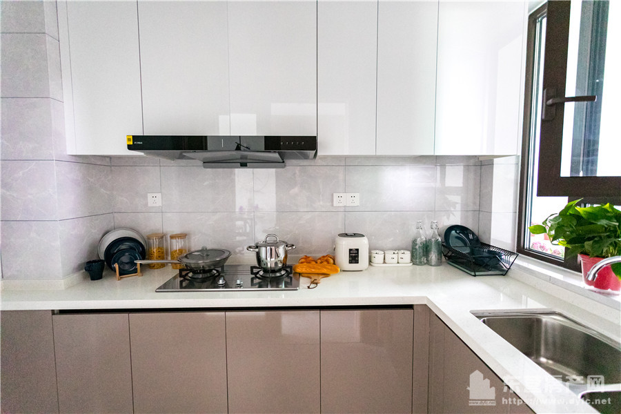 眾成名園樣板間