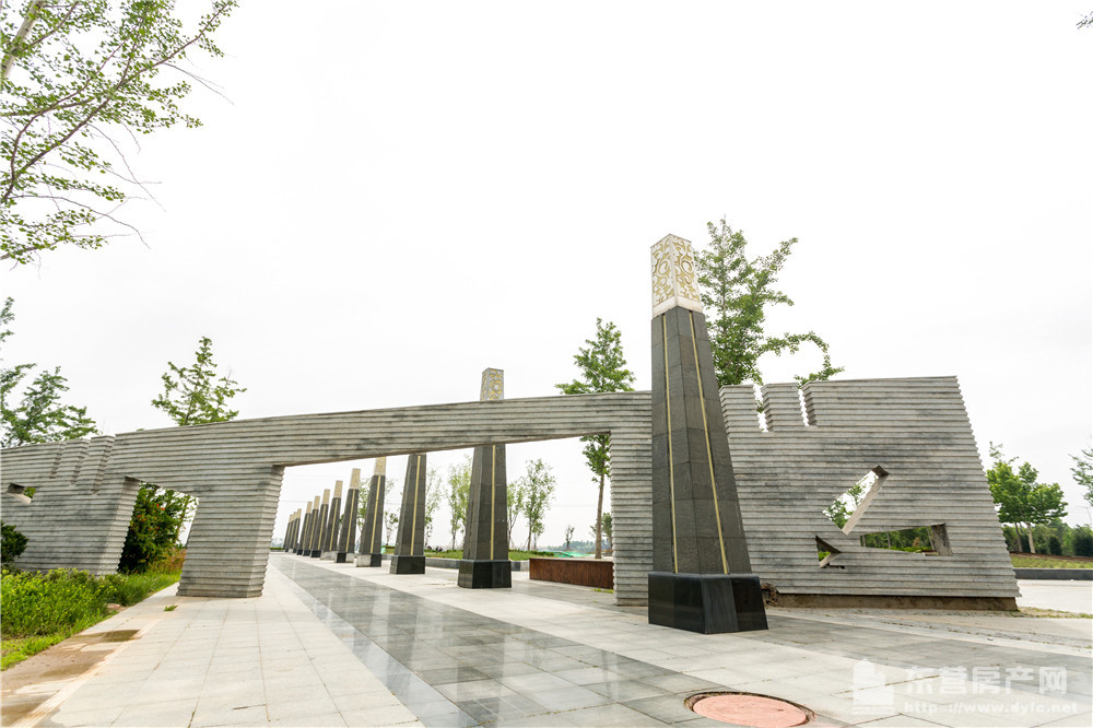 西湖公園實景圖