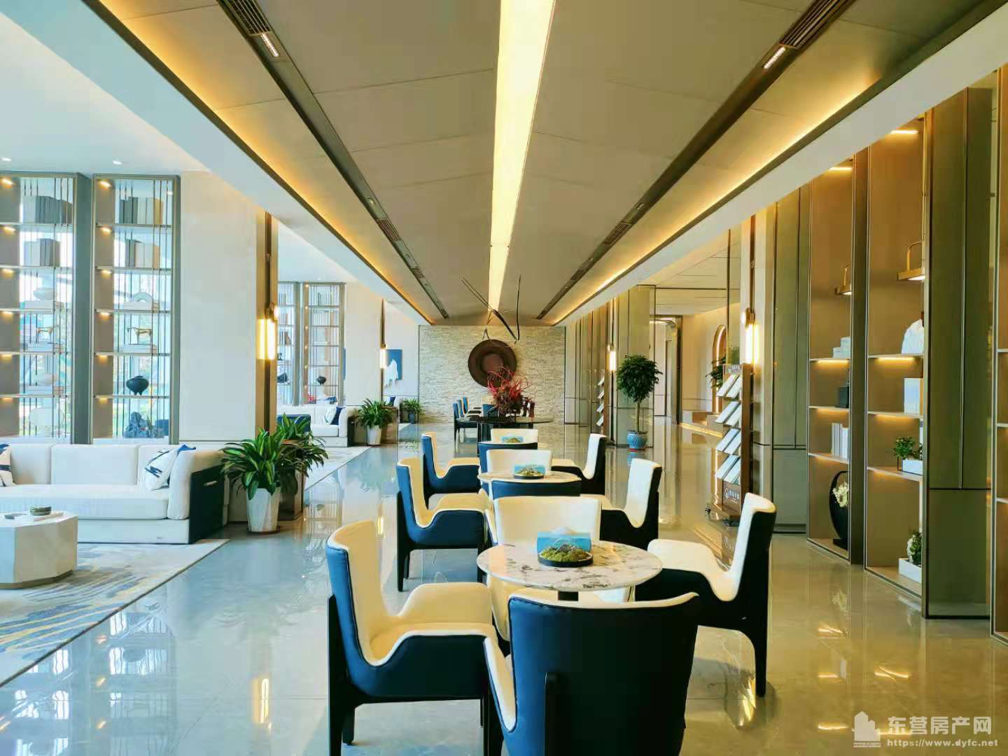 眾成悅島華庭項目現場