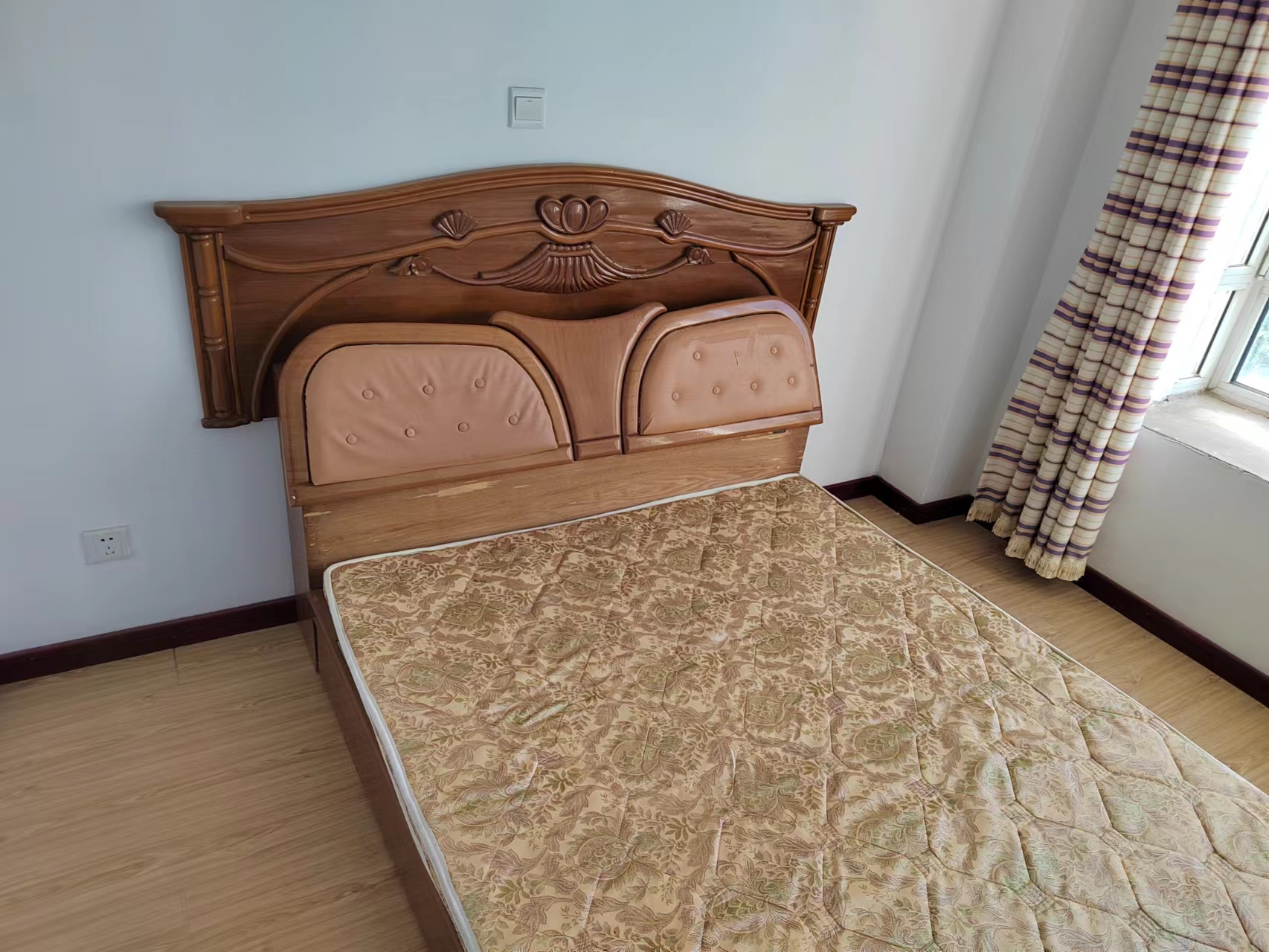 勝宏尚郡小高層學區房出租