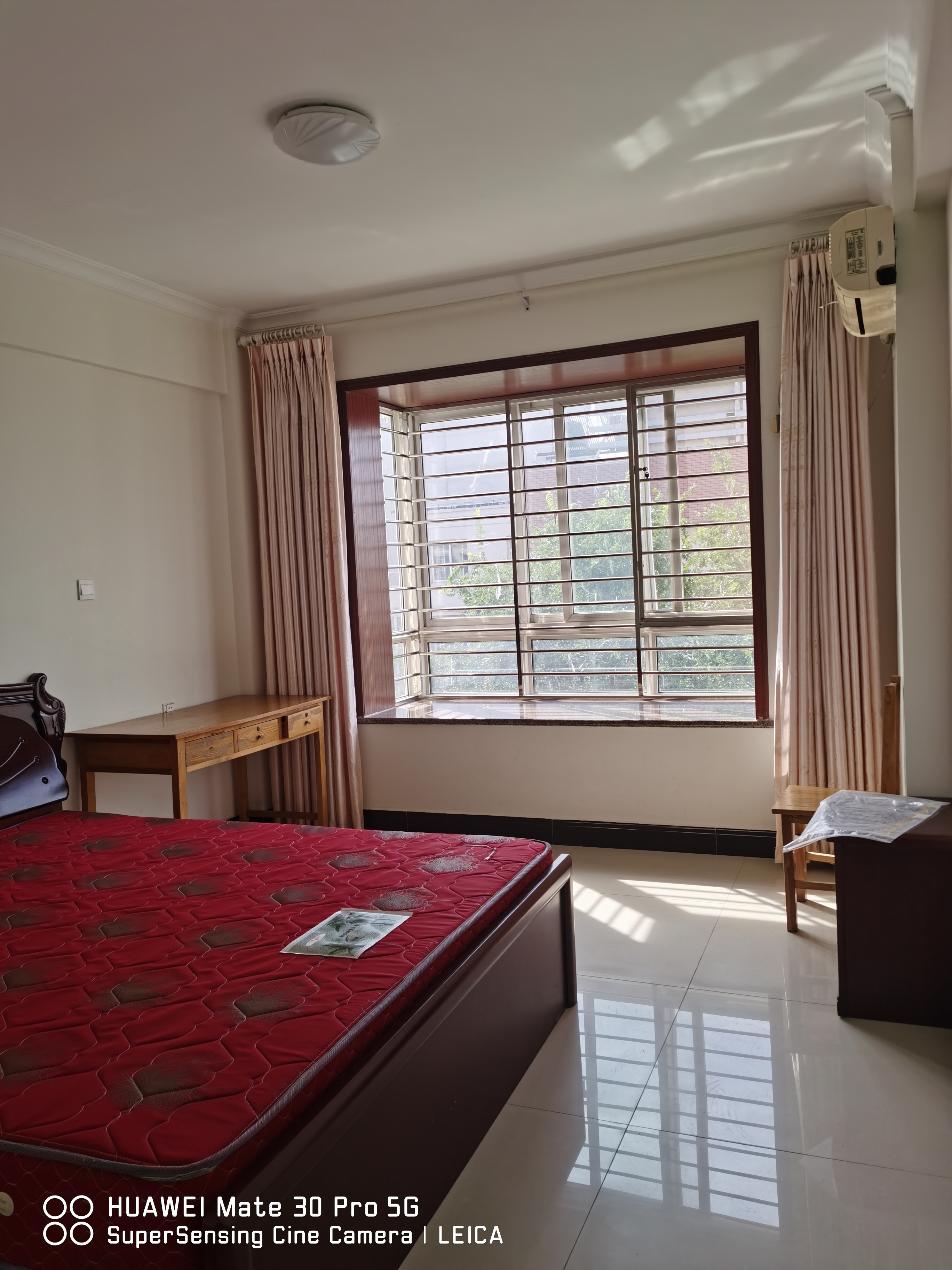 安泰南區五樓出租，緊鄰春暉小學，東城百貨大樓