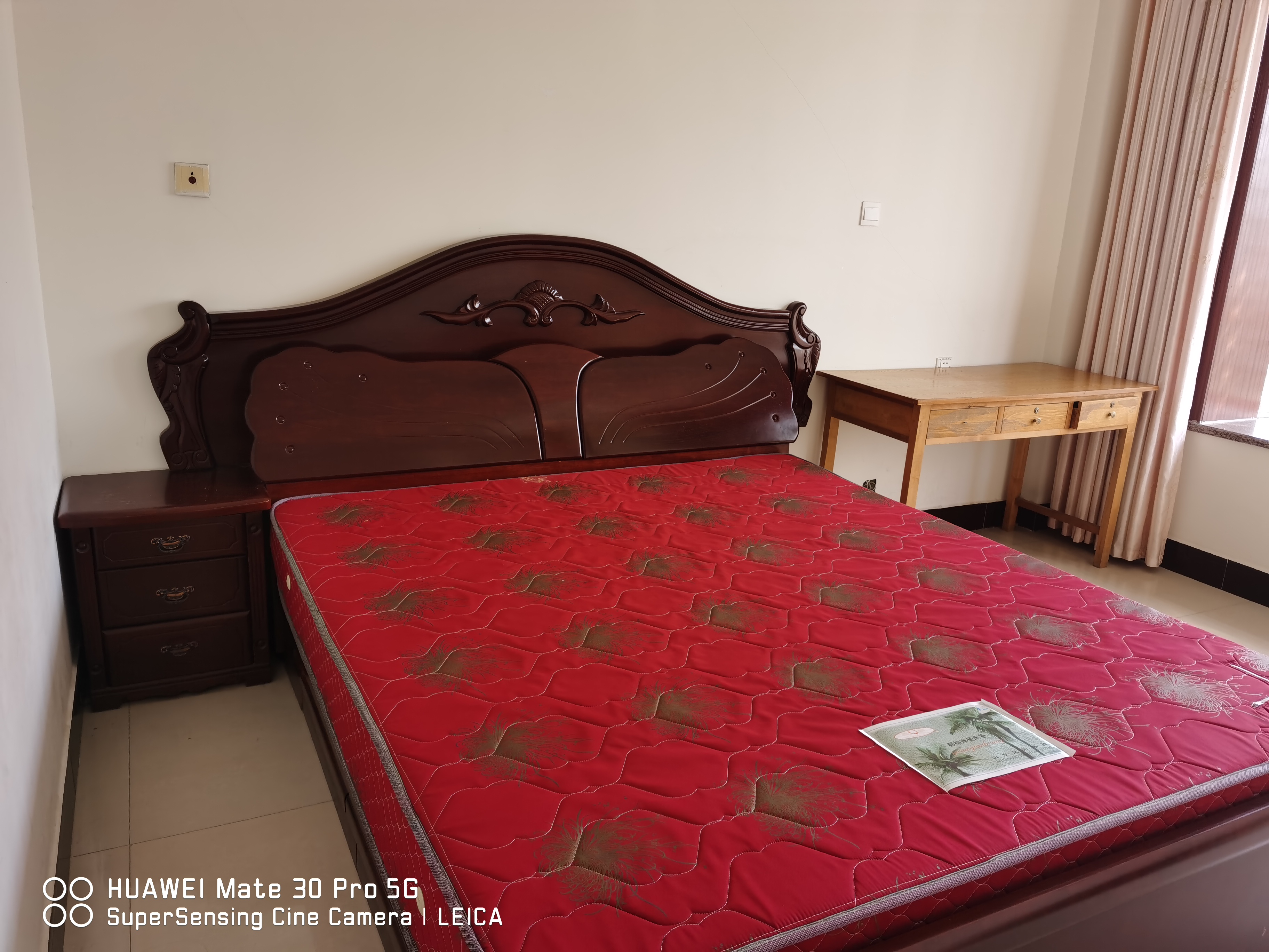 安泰南區五樓出租，緊鄰春暉小學，東城百貨大樓