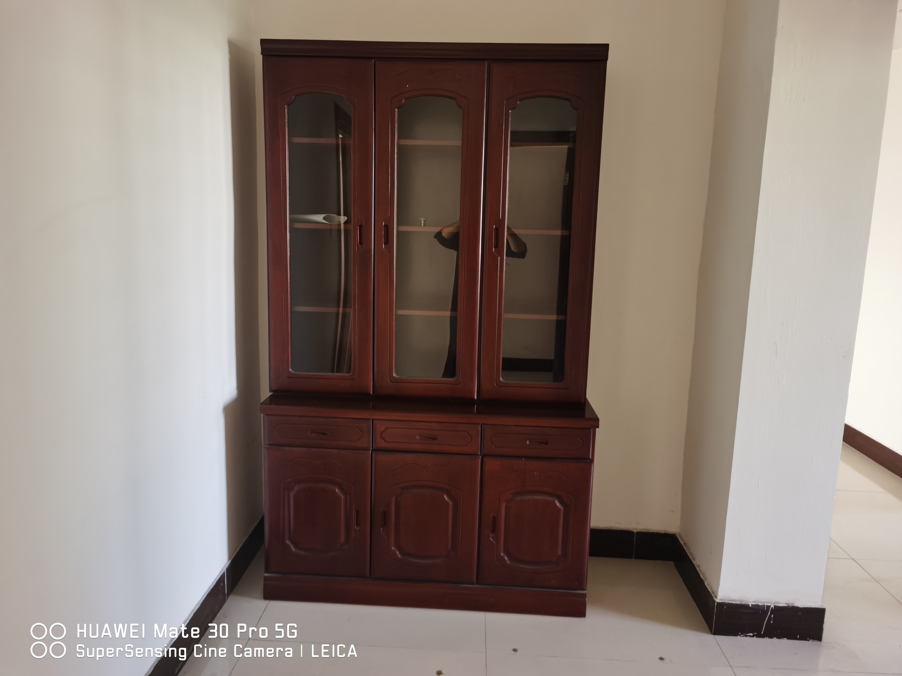 安泰南區五樓出租，緊鄰春暉小學，東城百貨大樓