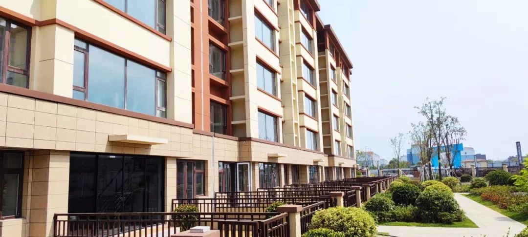 河口富?！の骱板穼嵕皥D