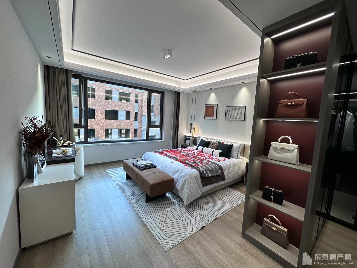 眾成凱悅華著樣板間