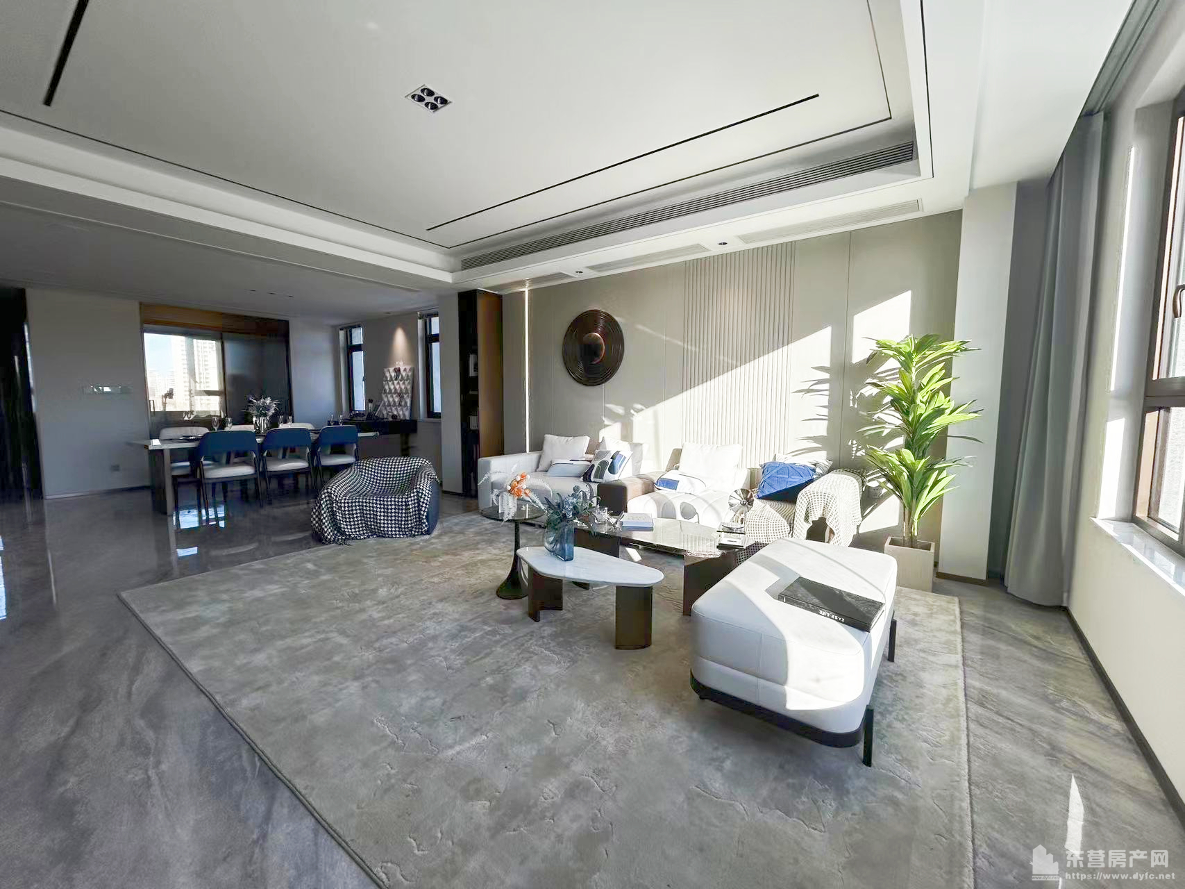 眾成東辛華著樣板間