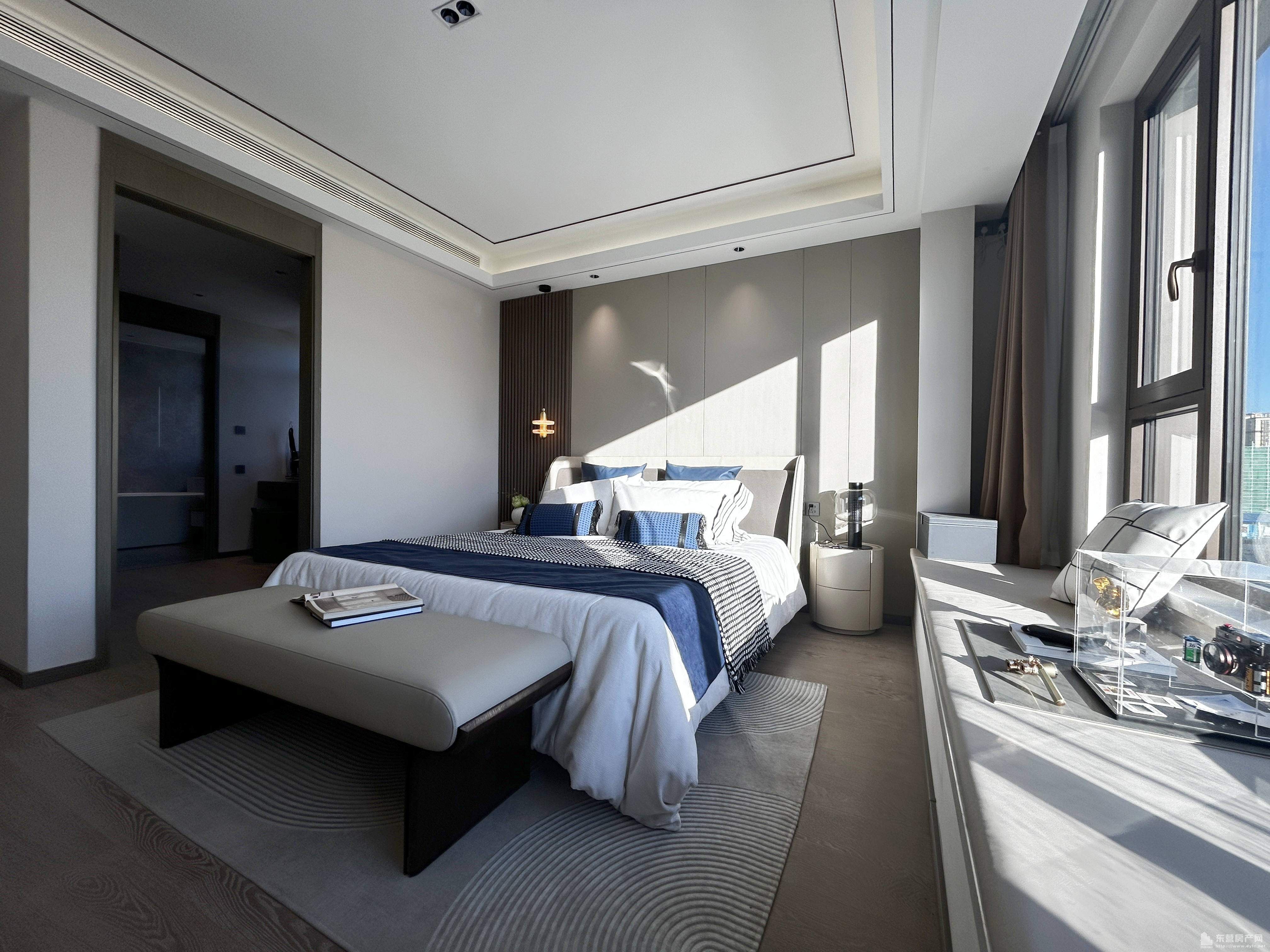 眾成東辛華著樣板間