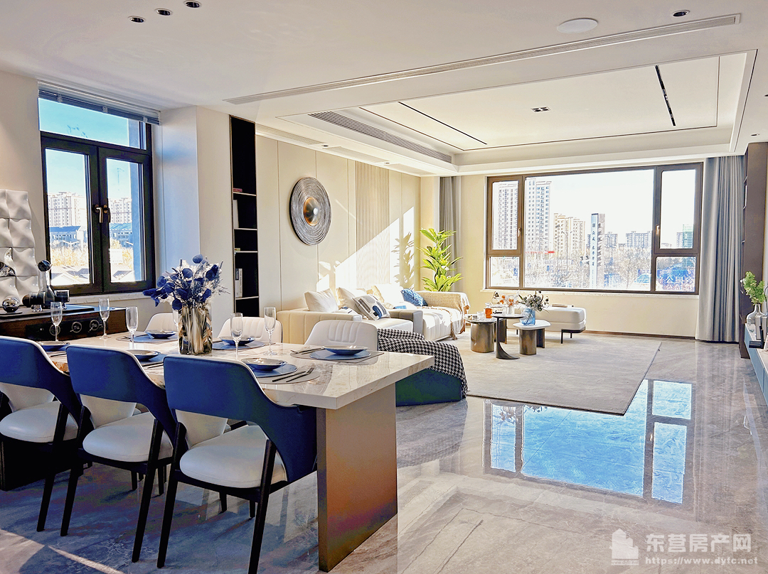 眾成東辛華著樣板間