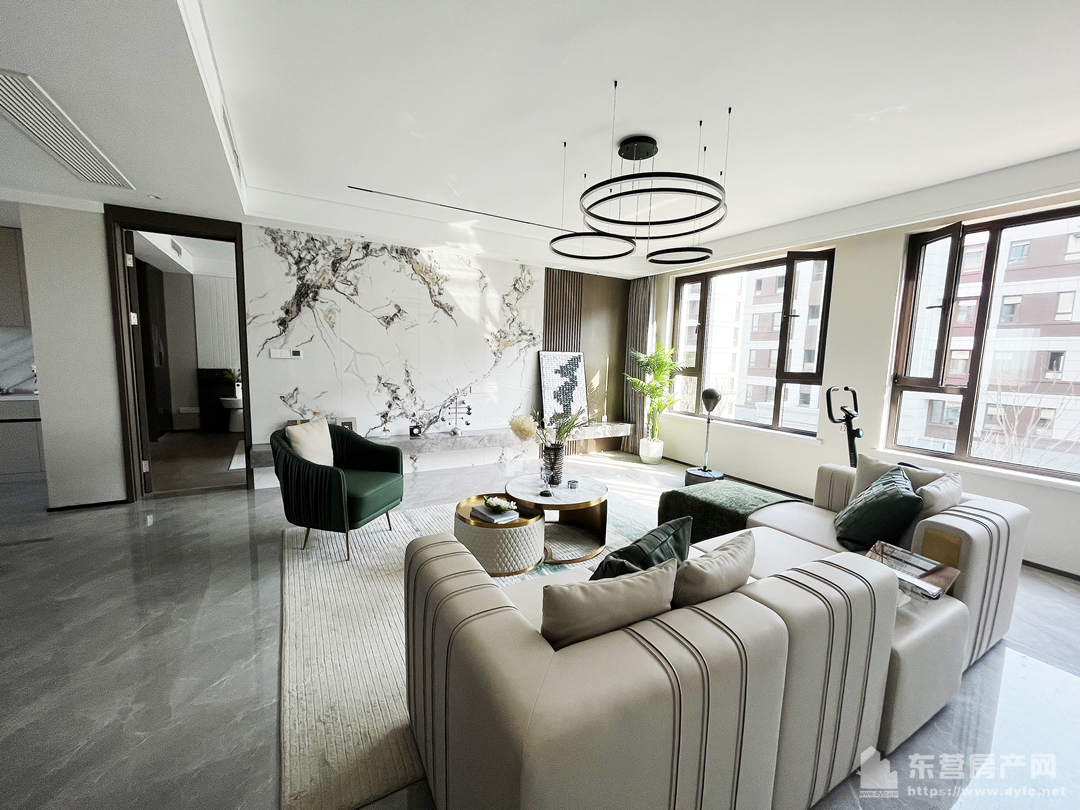 眾成悅島華庭樣板間