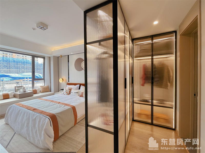 眾成嘉悅華庭樣板間