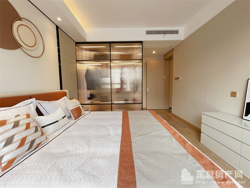 眾成嘉悅華庭樣板間