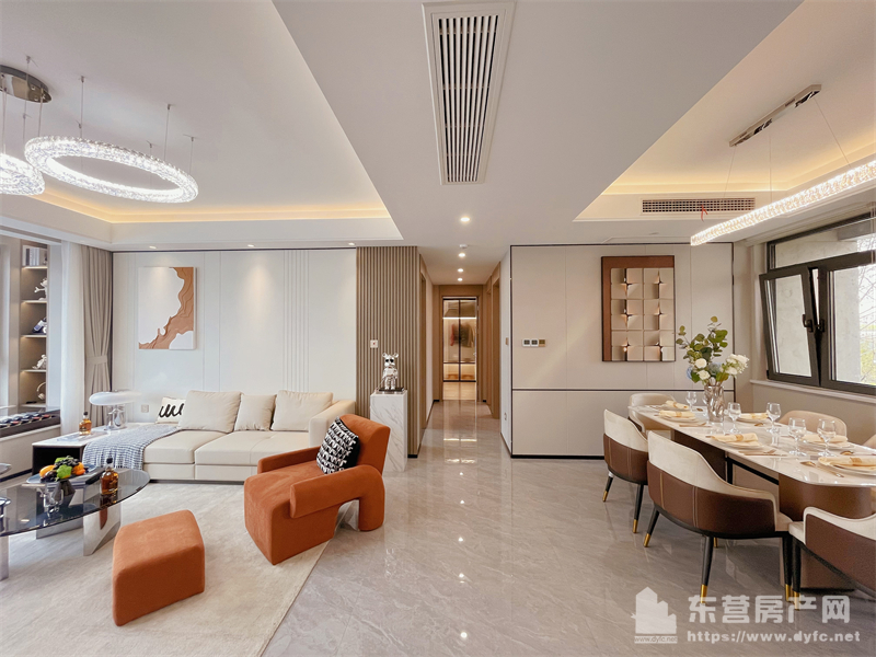 眾成嘉悅華庭樣板間