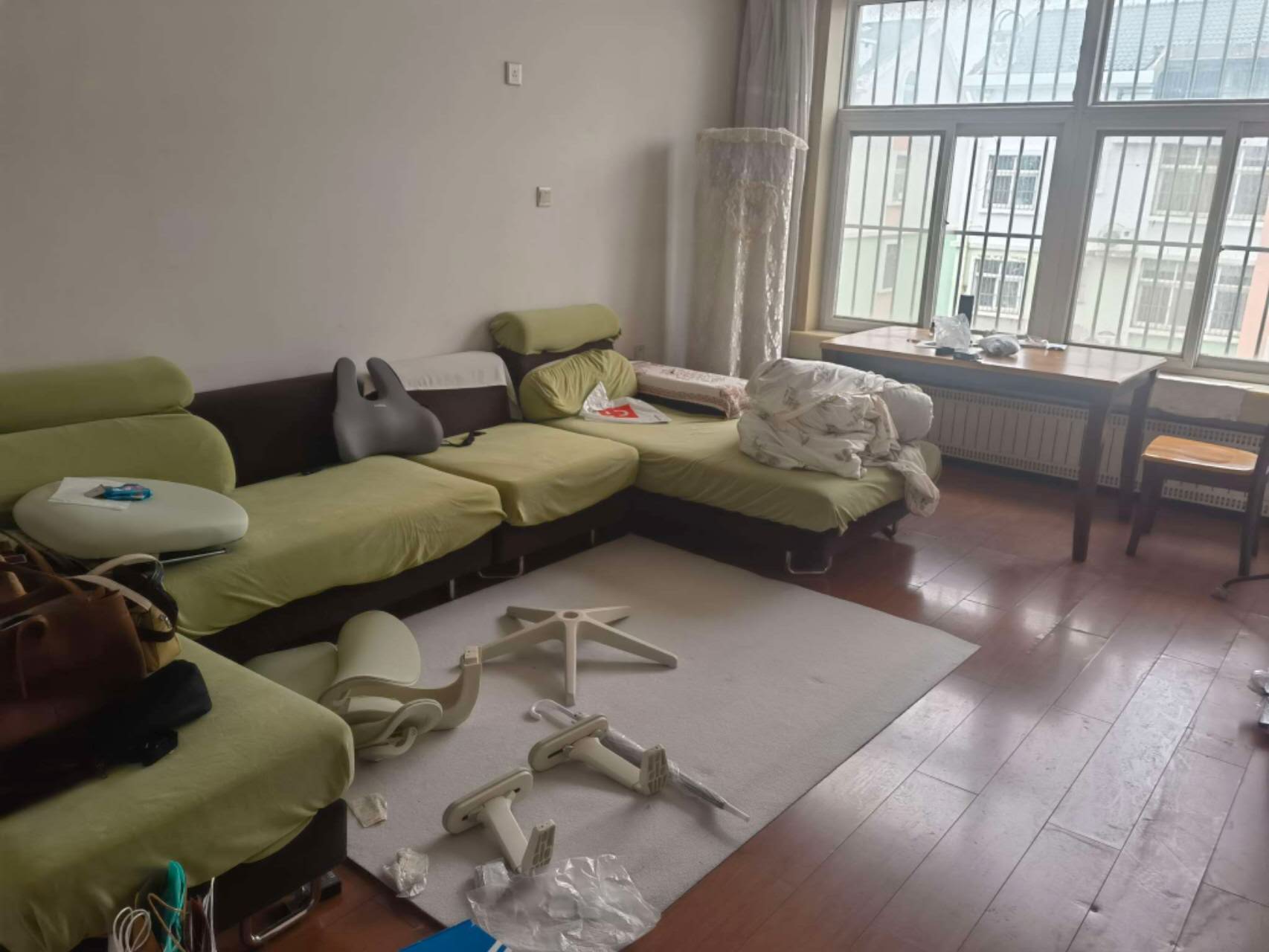 錦華春園6區五樓帶閣樓126平簡裝急售