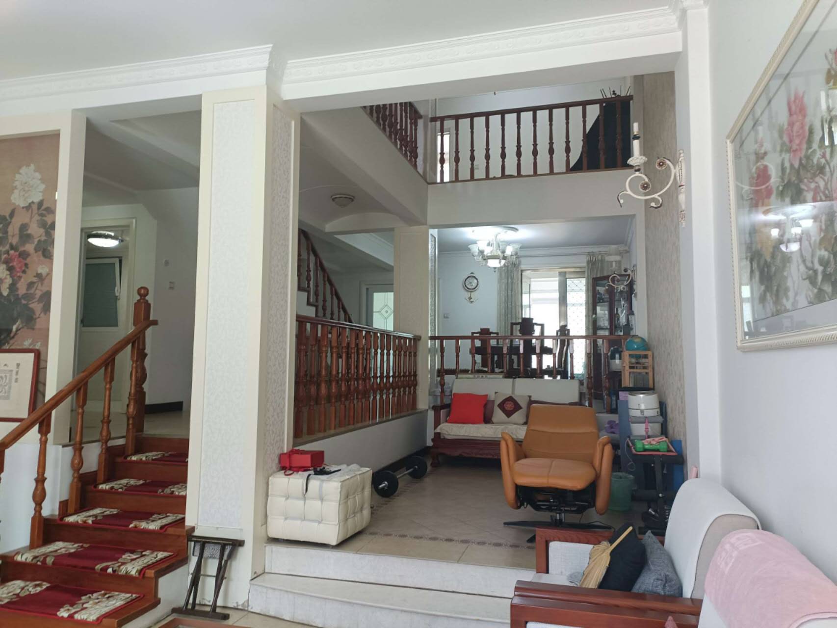 急售錦程佳園聯排別墅，帶前后院子，精裝修