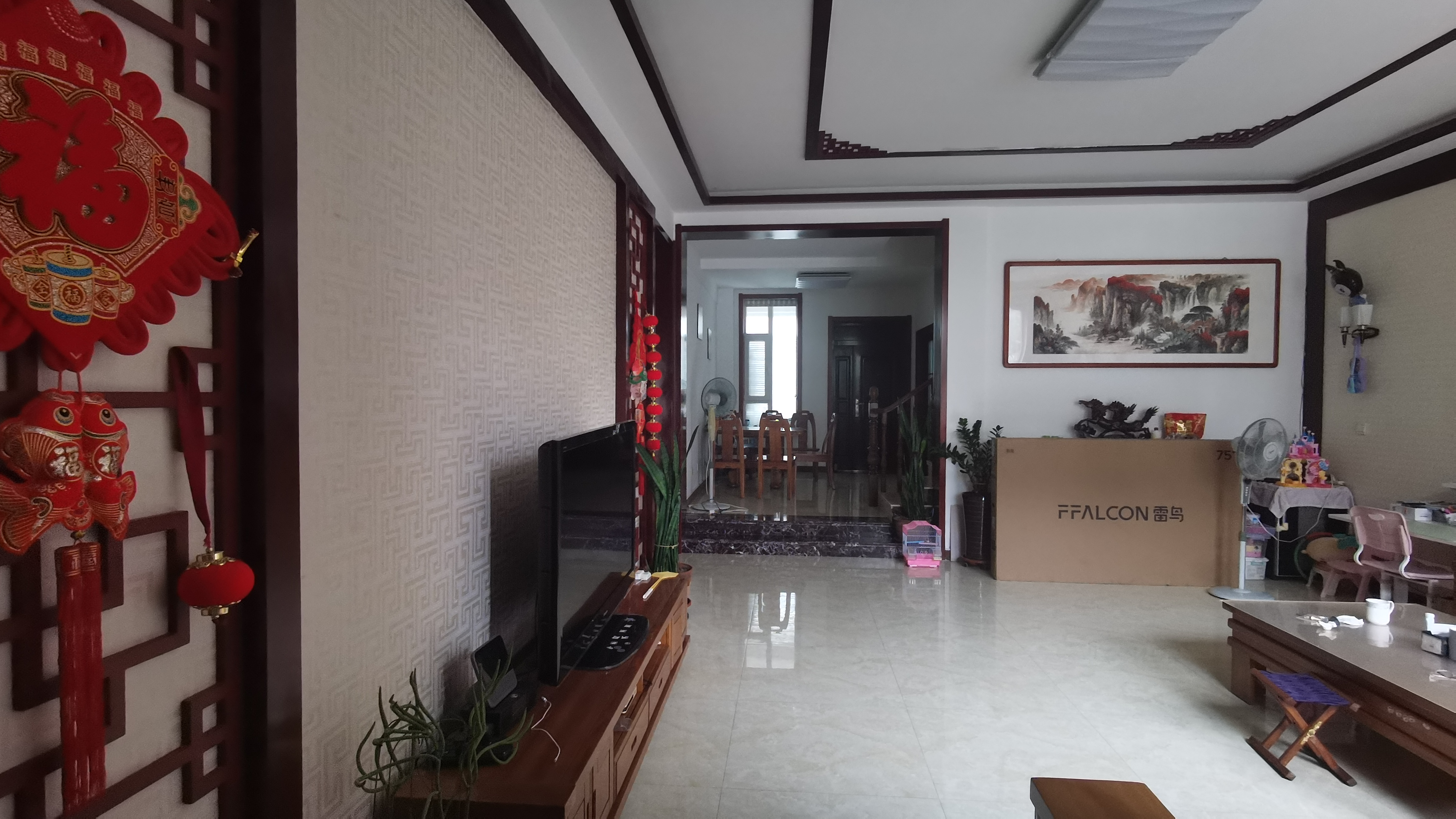 墾利一中北鄰匯豐馨園聯排院子100平