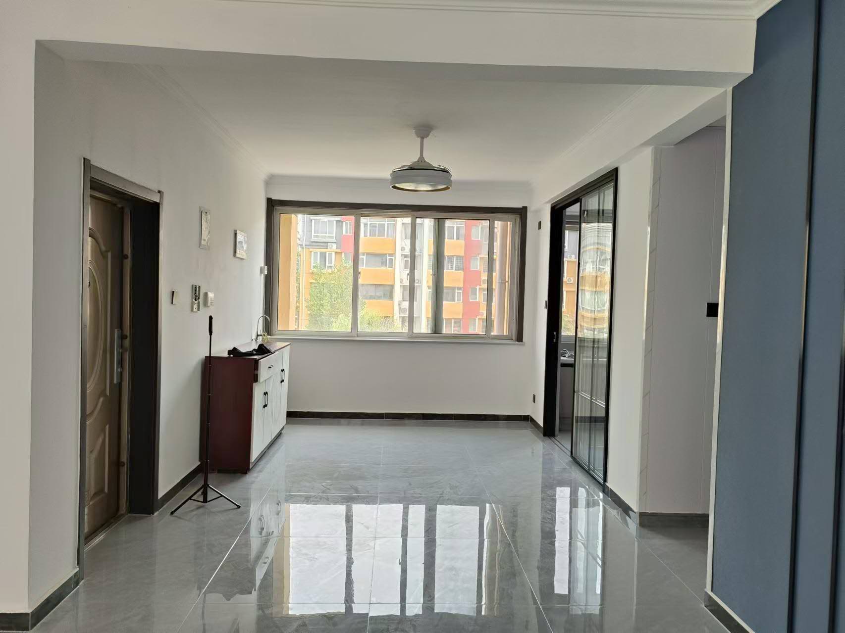 麗景小學，實驗中學書包放，安寧北區三樓精裝沒?。?6平大儲藏室