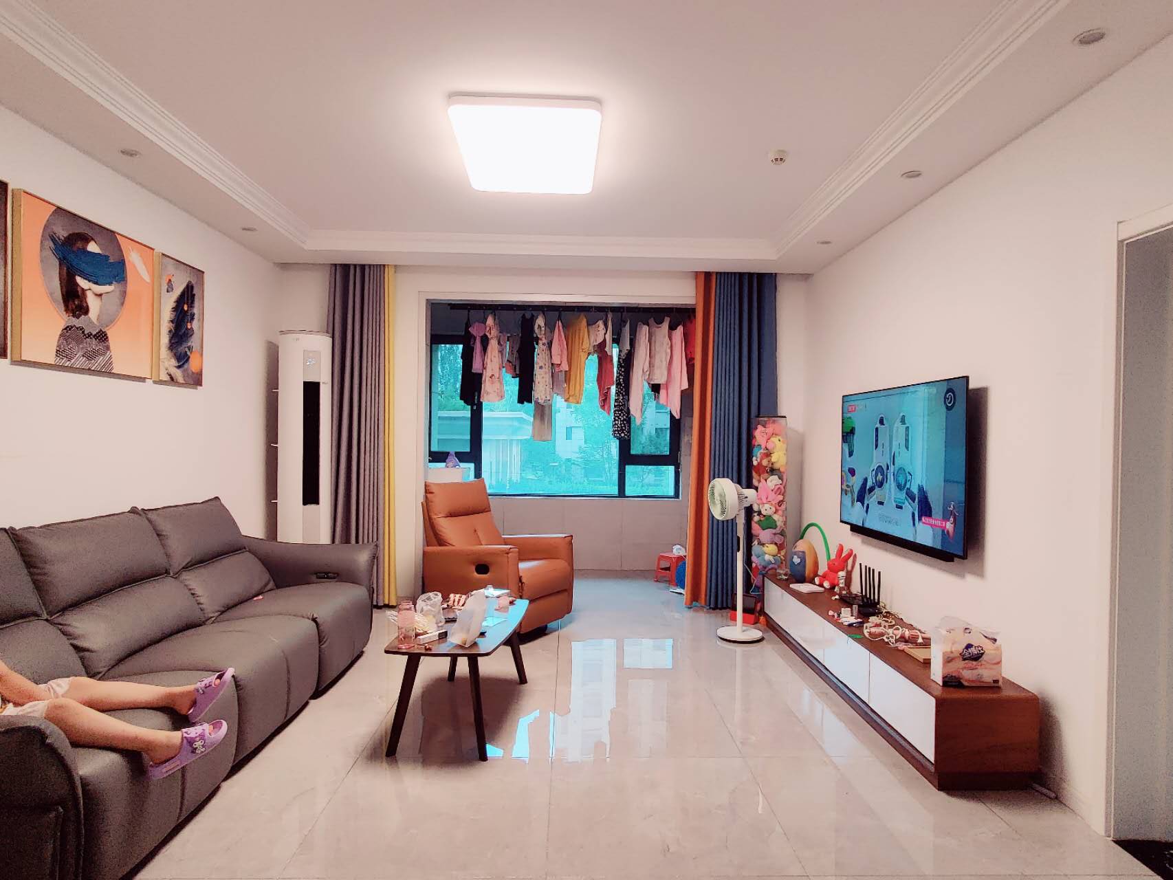 秋月華庭141平精裝少??！帶車位儲藏室！莒州路小學就在家門口！119萬可議價