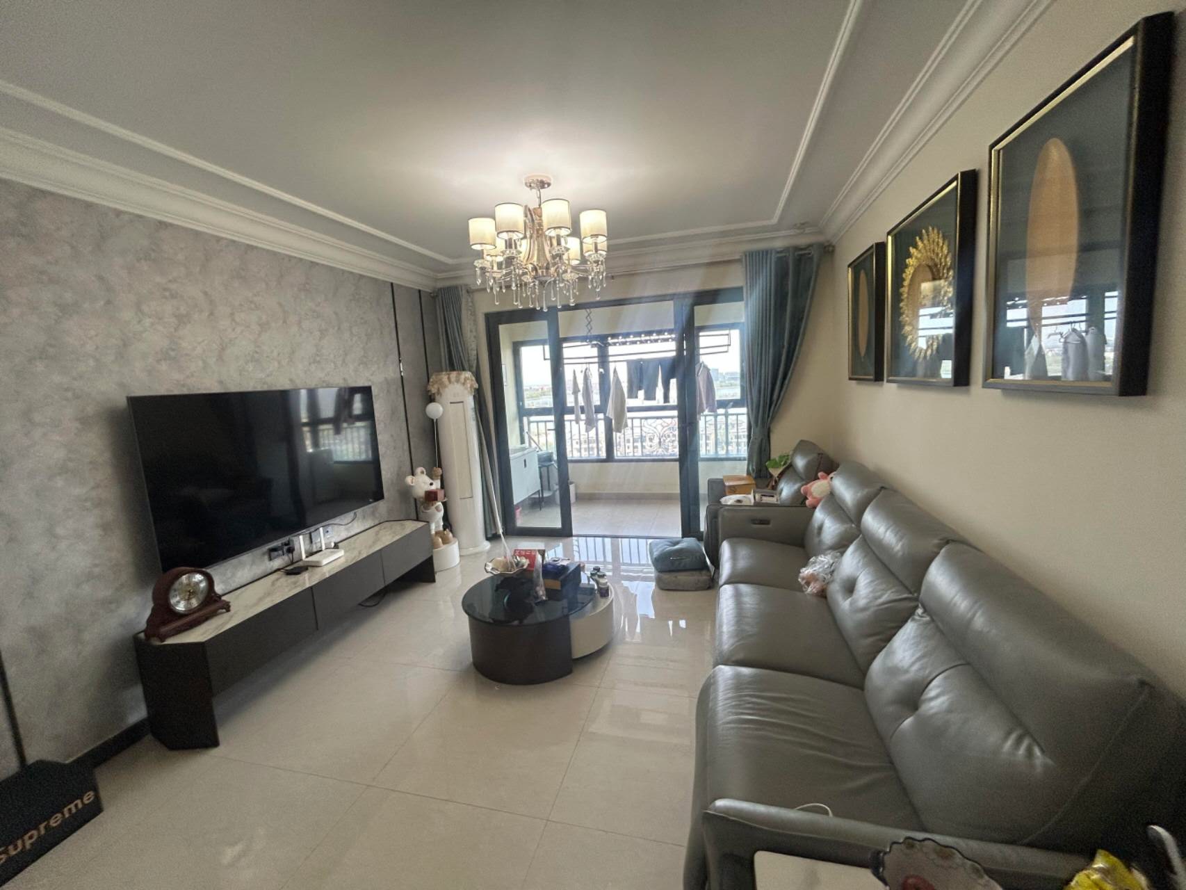 棕櫚島南鄰水房！二次裝修！帶家具家電打包一塊出售！即買即住！