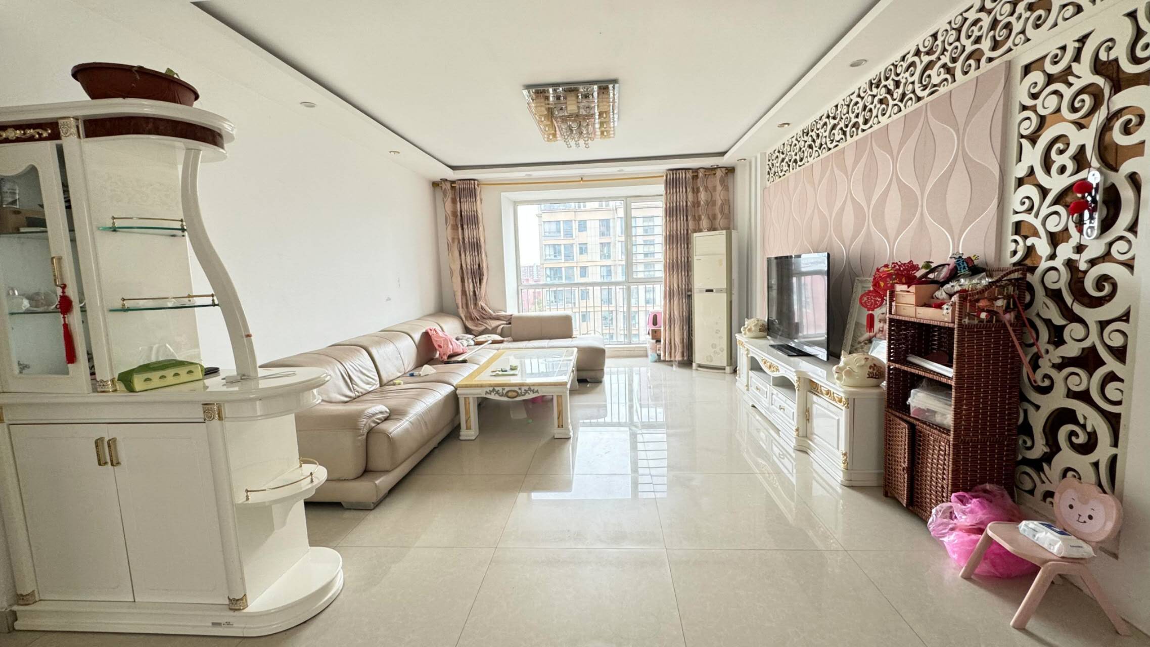 豐和園150平帶車位儲藏室精裝！89萬可議價