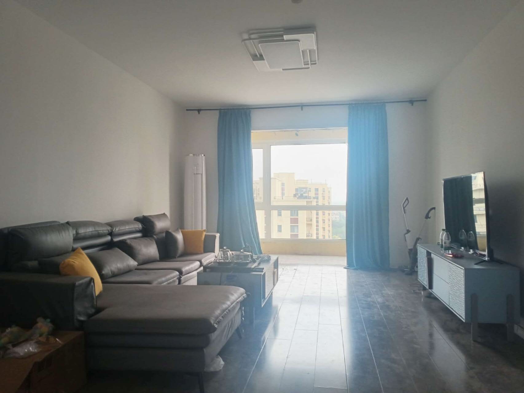 清風小鎮12樓115平精裝3居室，無附屬物，急售48萬