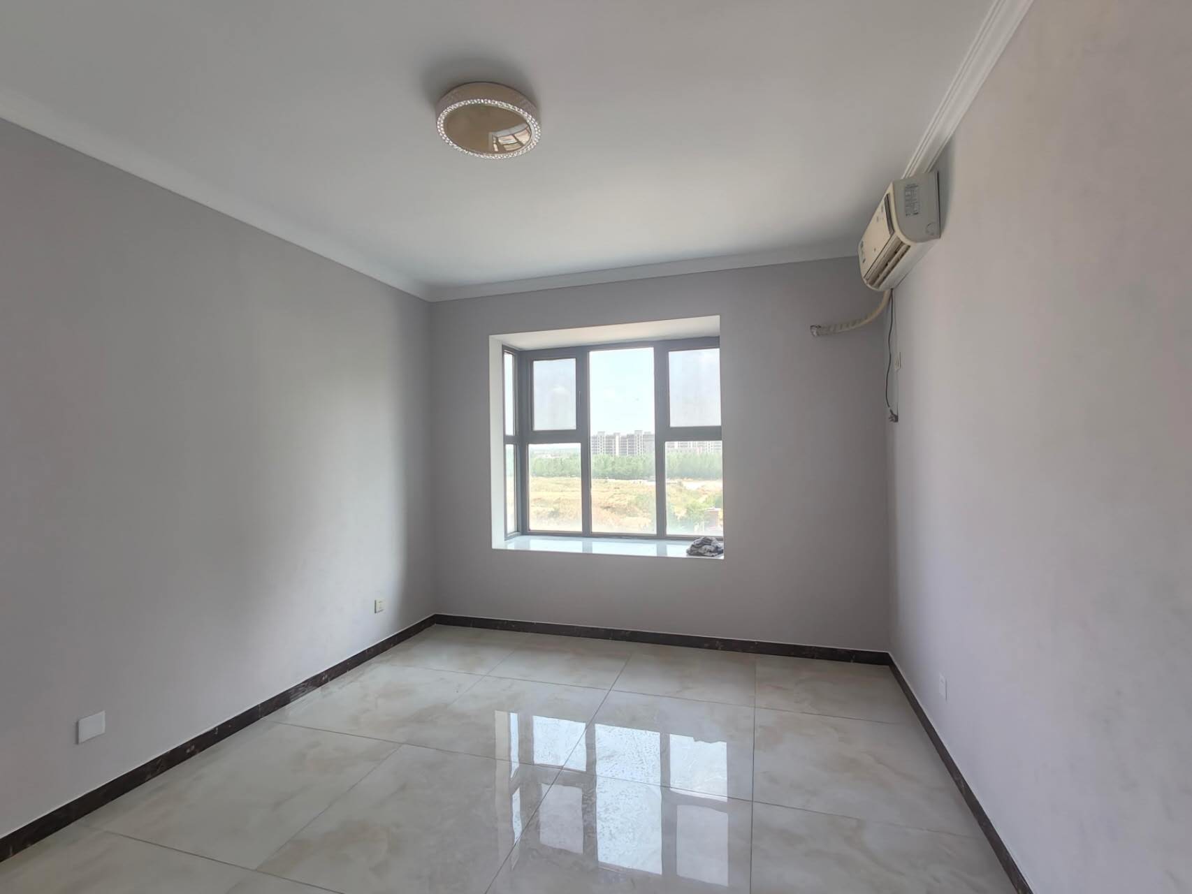 清風小鎮115平精裝3居室急售63萬