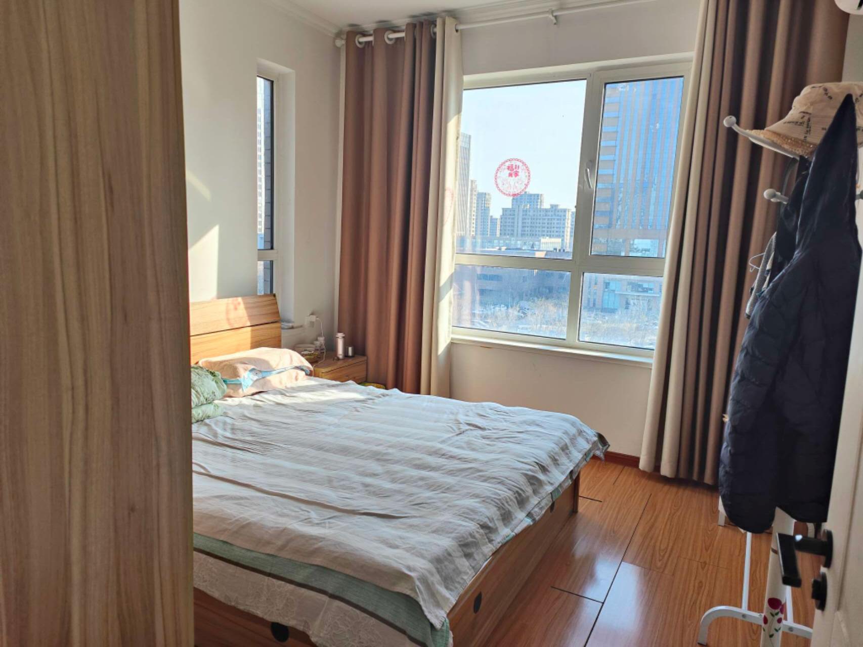 雙實驗書香水域85平中裝2居室，急售52萬帶儲藏室