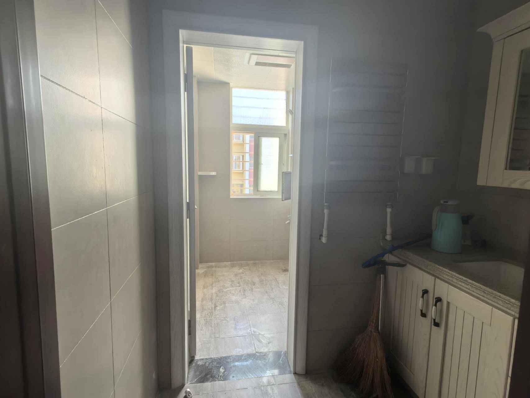 東城安寧西區4樓120平精裝3居室帶儲藏室急售68萬