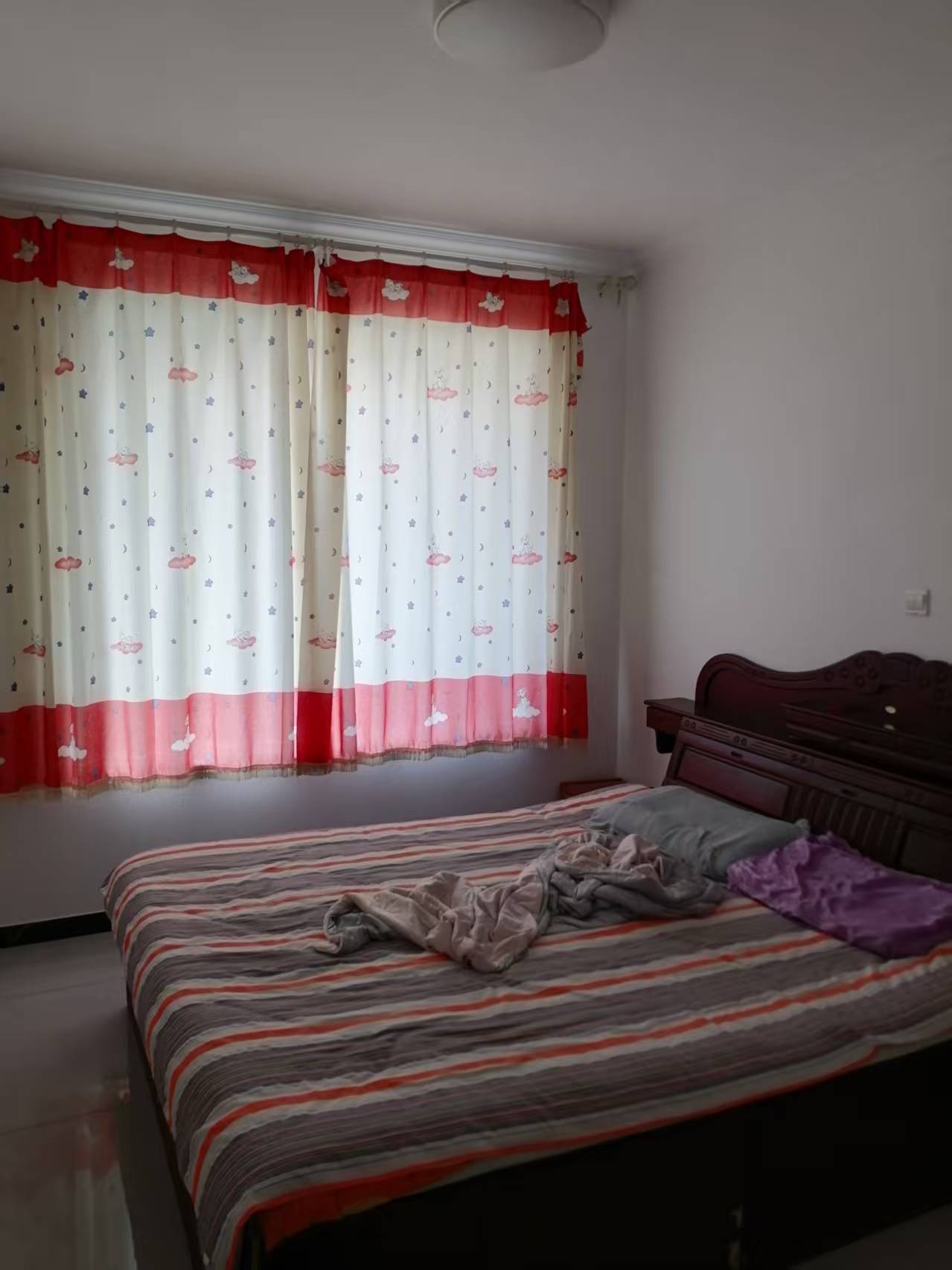 出租康力家園北區，3室2廳1衛，106平米，15000元/年