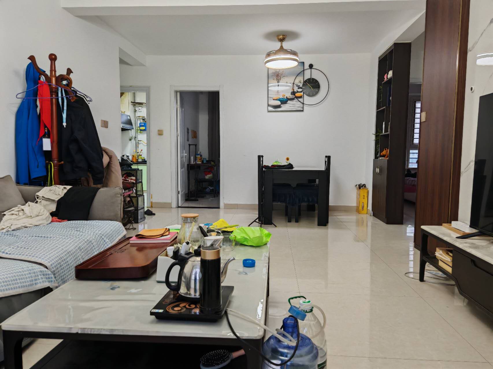 新居華府6樓112平3居室裝修還可以急售57萬