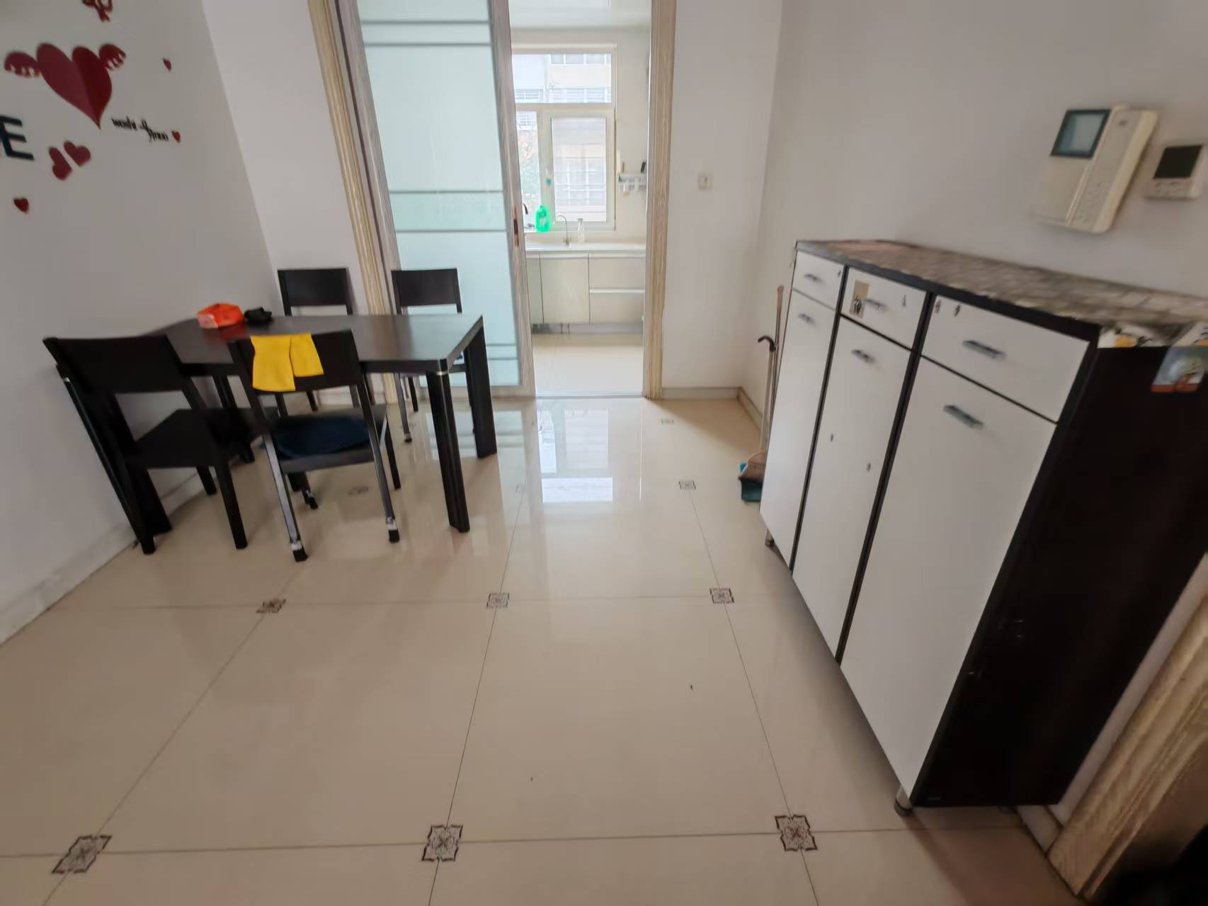 學區房 格局好住 環境好 物業費低