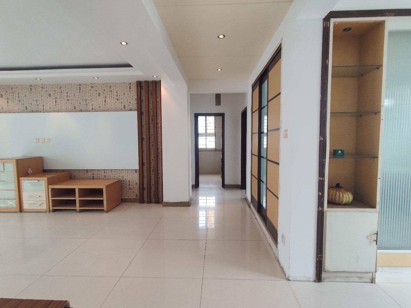 安興北區二樓！位置好！126平三室兩廳109萬