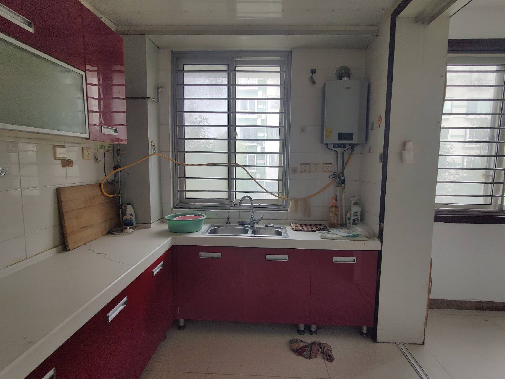 安興北區二樓！位置好！126平三室兩廳109萬