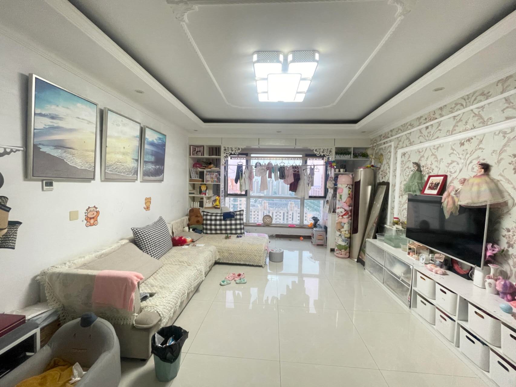 急售！中央豪庭127平三室兩廳兩衛54.8萬