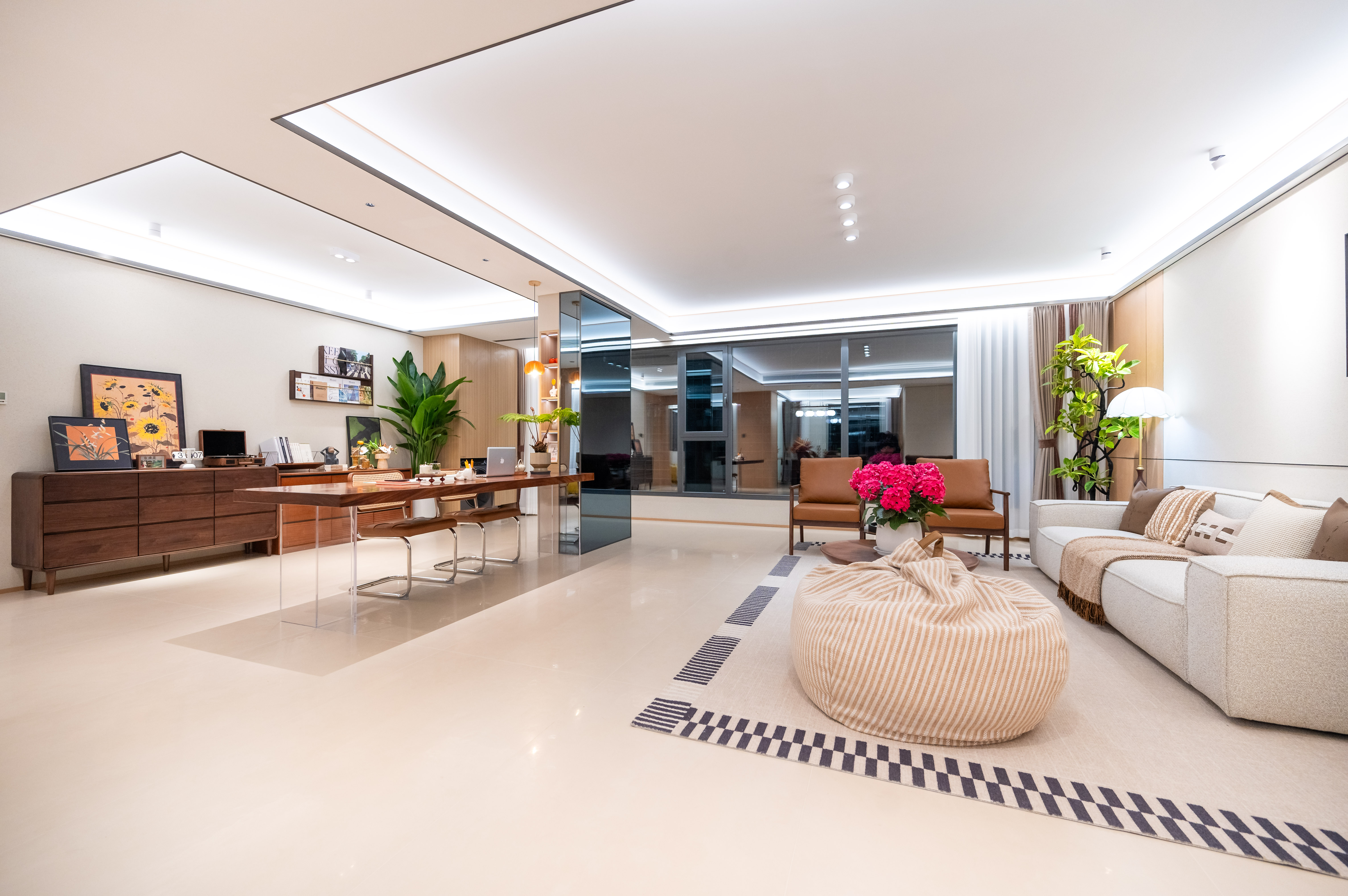 海通·芳華里樣板間