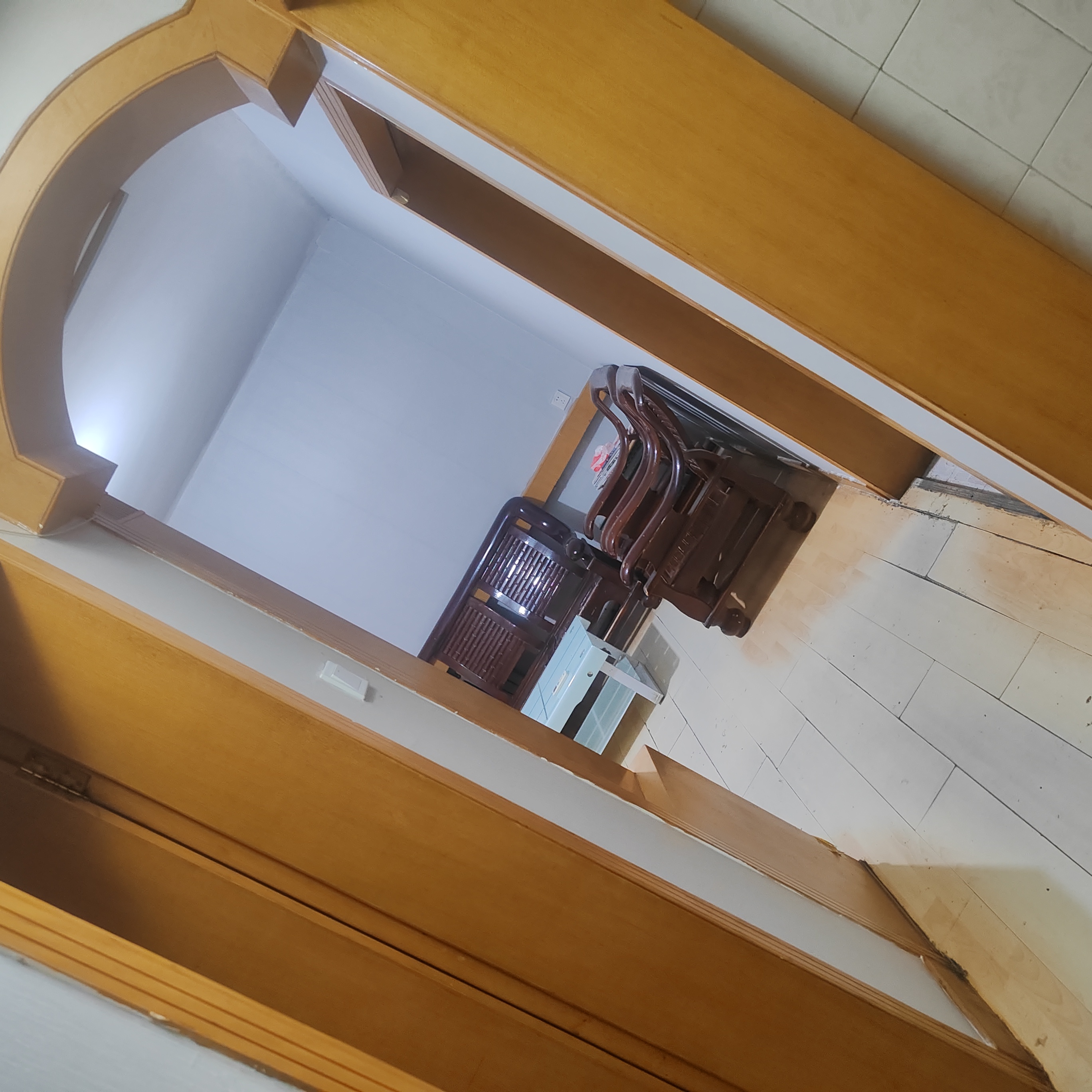 出租工藝小區3室2廳1衛85平米1000元/月住宅