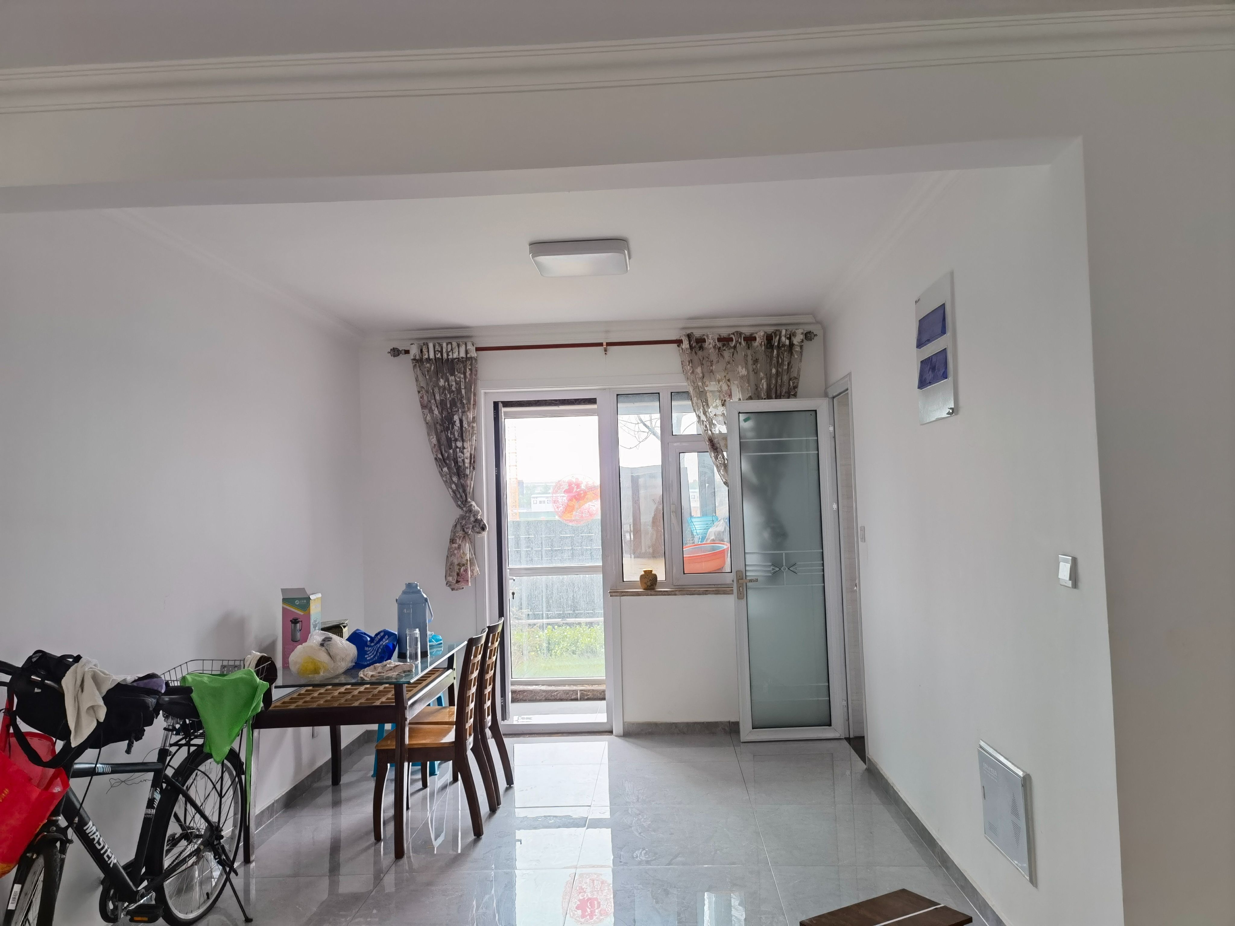 預租鑫都 西湖灣2室2廳1衛102平米17000元/月住宅