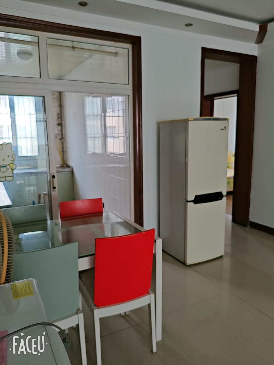 出租光明小區3室2廳2衛131平米15000元/年住宅