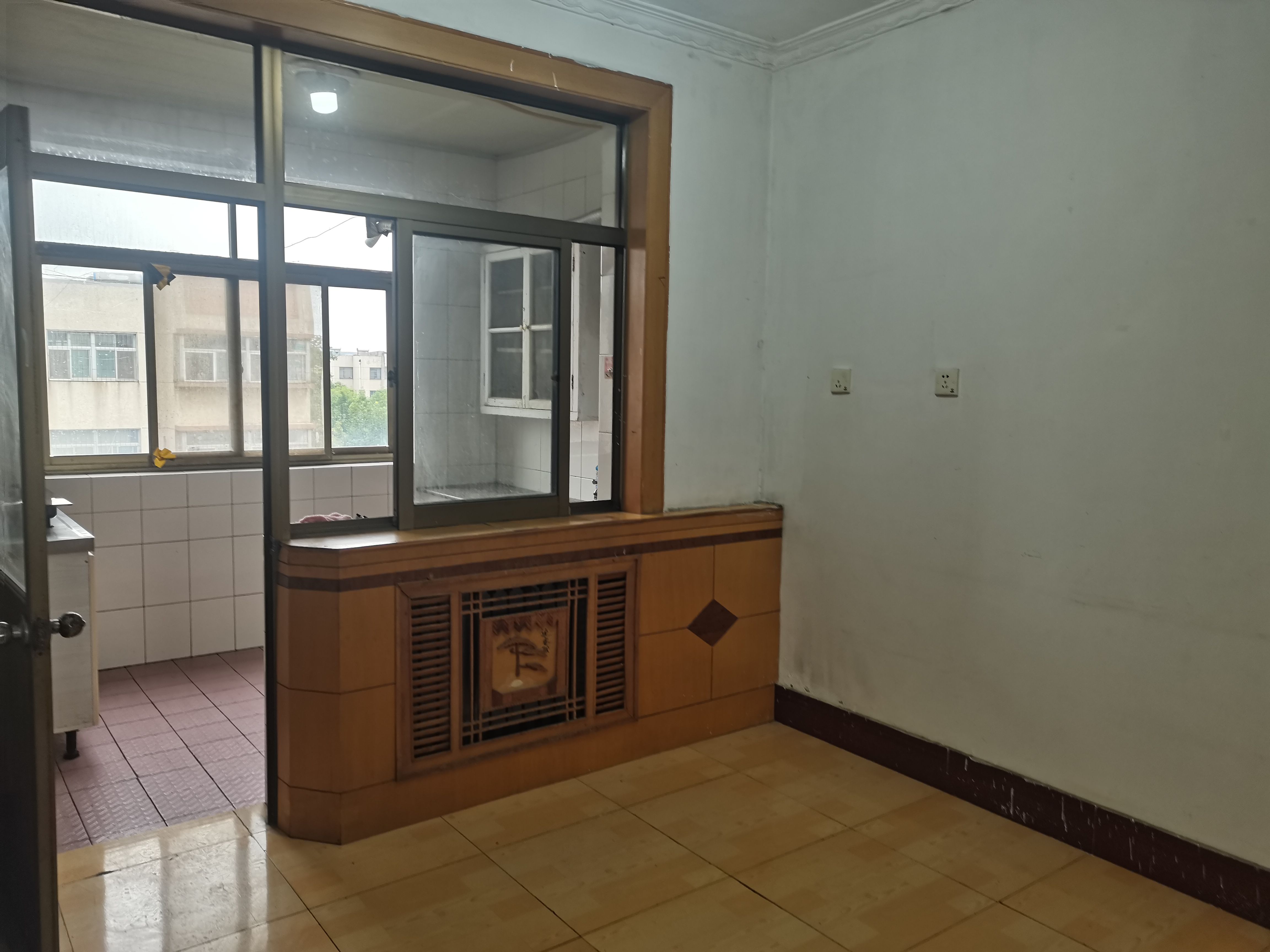 出租海河南區3室2廳1衛99.98平米27000元/年住宅