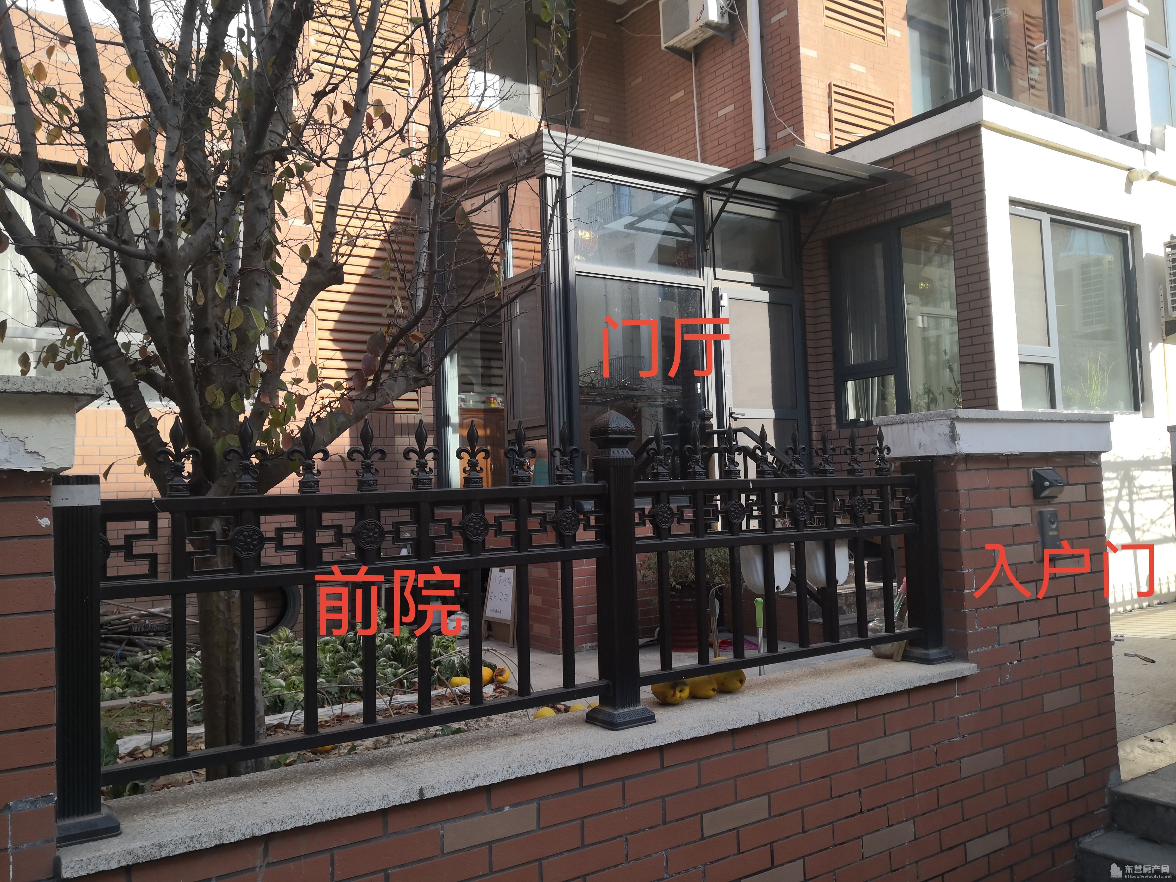 勝宏尚郡一樓帶前后院錯層花園洋房，實際使用約200平，公攤小，得房率高。