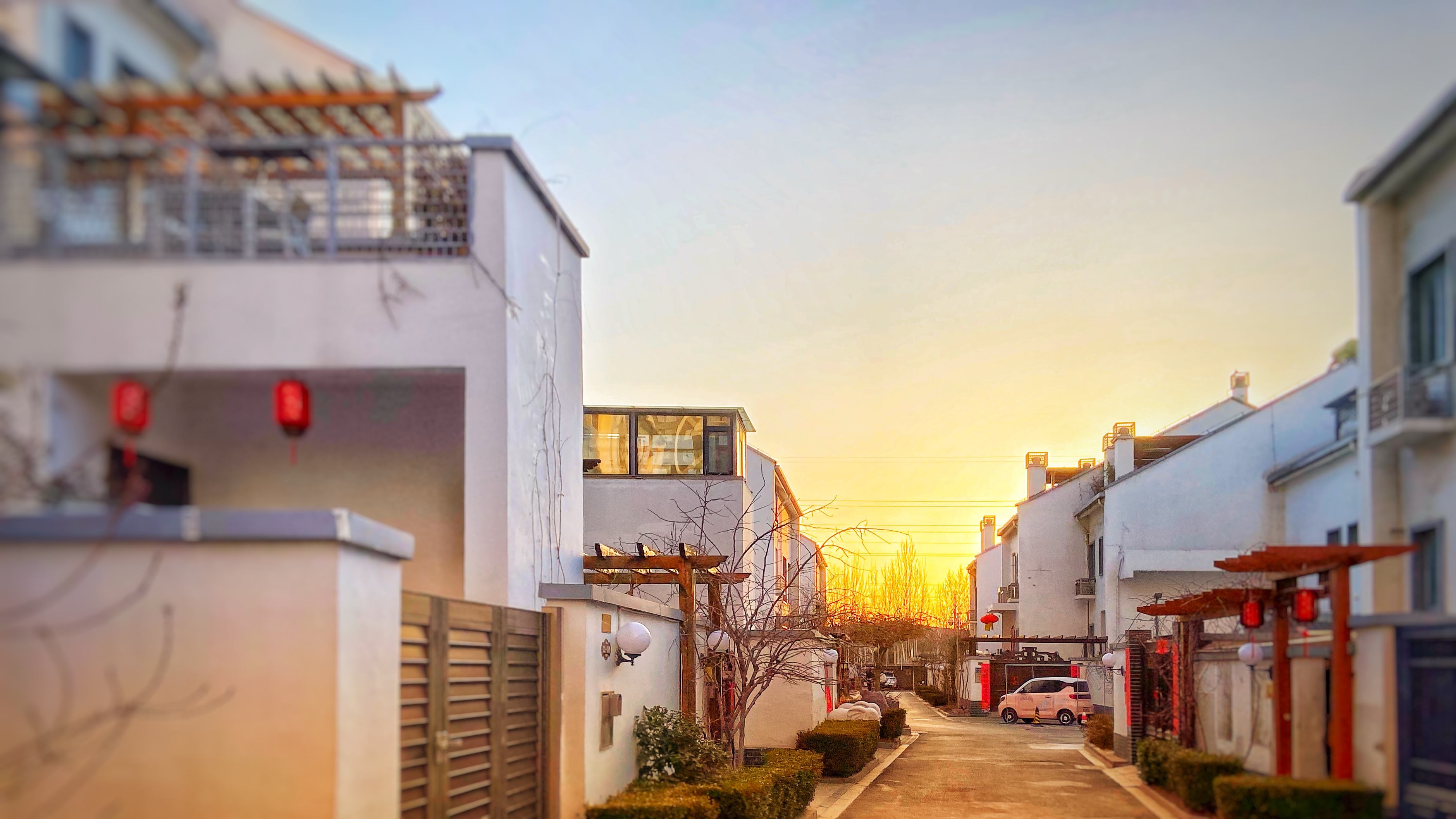 陽光100沁園聯排別墅！裝修豪華！江南徽派風格！即買即住