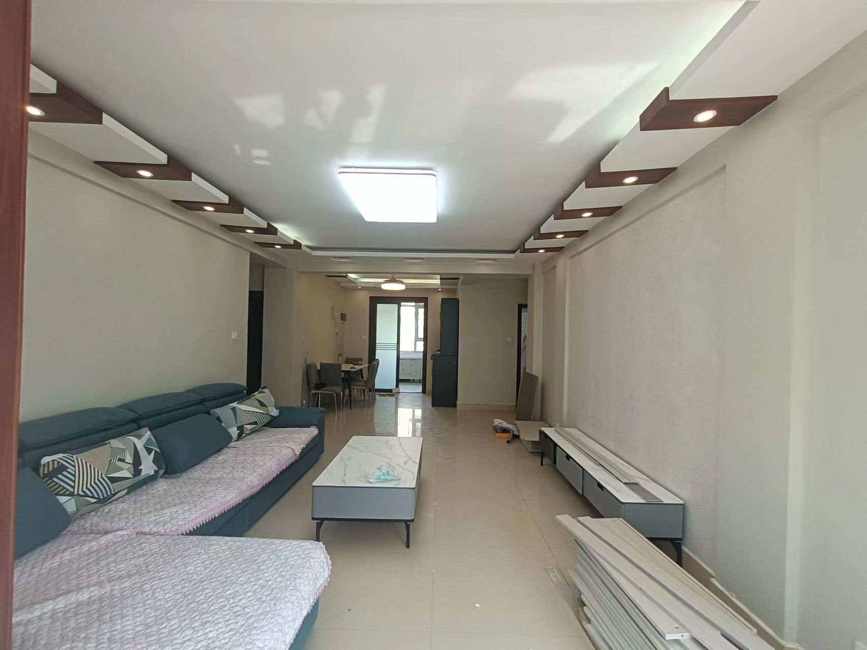 實驗中學和麗景小學書包房！安寧西區3樓帶儲藏室！精裝未住85玩急售