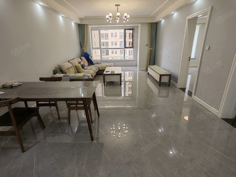 莒州路書包房！壹號院三室雙衛帶車位！出門就是莒州路小學95萬可議價