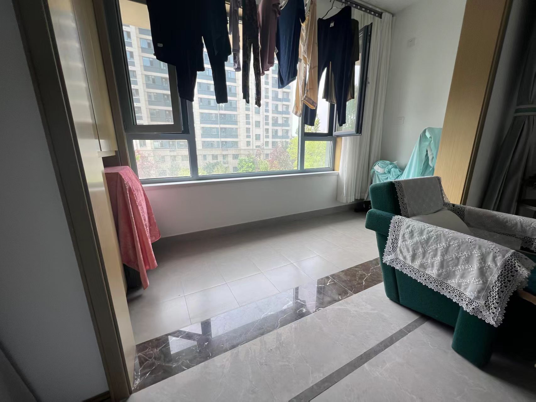 眾成和園146平四室雙衛帶車儲！您盡管看房價格可大刀砍！莒州路學區