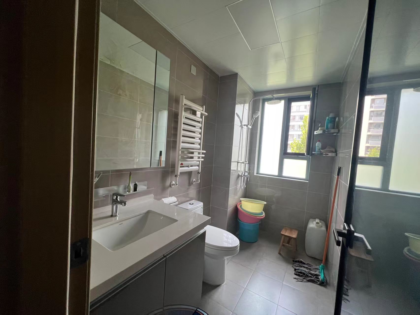 眾成和園146平四室雙衛帶車儲！您盡管看房價格可大刀砍！莒州路學區