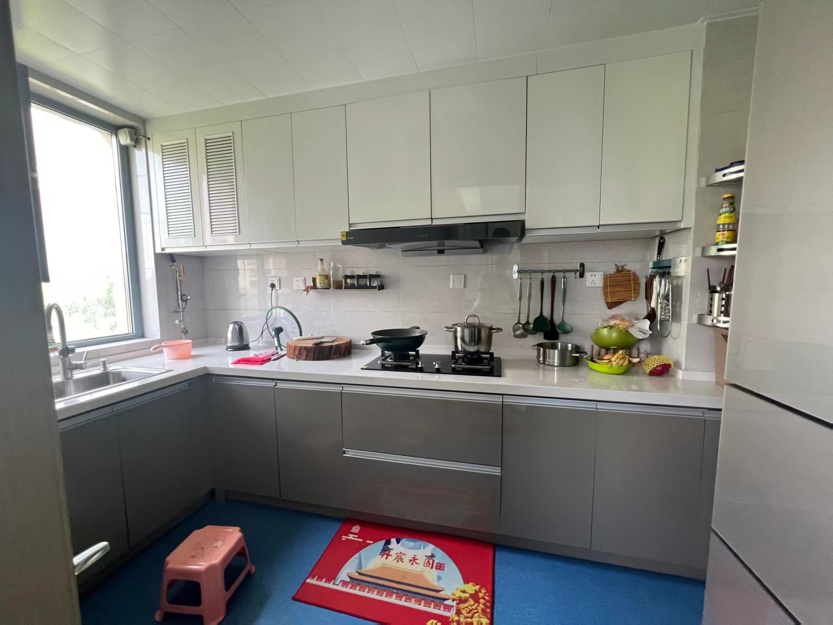 眾成和園146平四室雙衛帶車儲！您盡管看房價格可大刀砍！莒州路學區