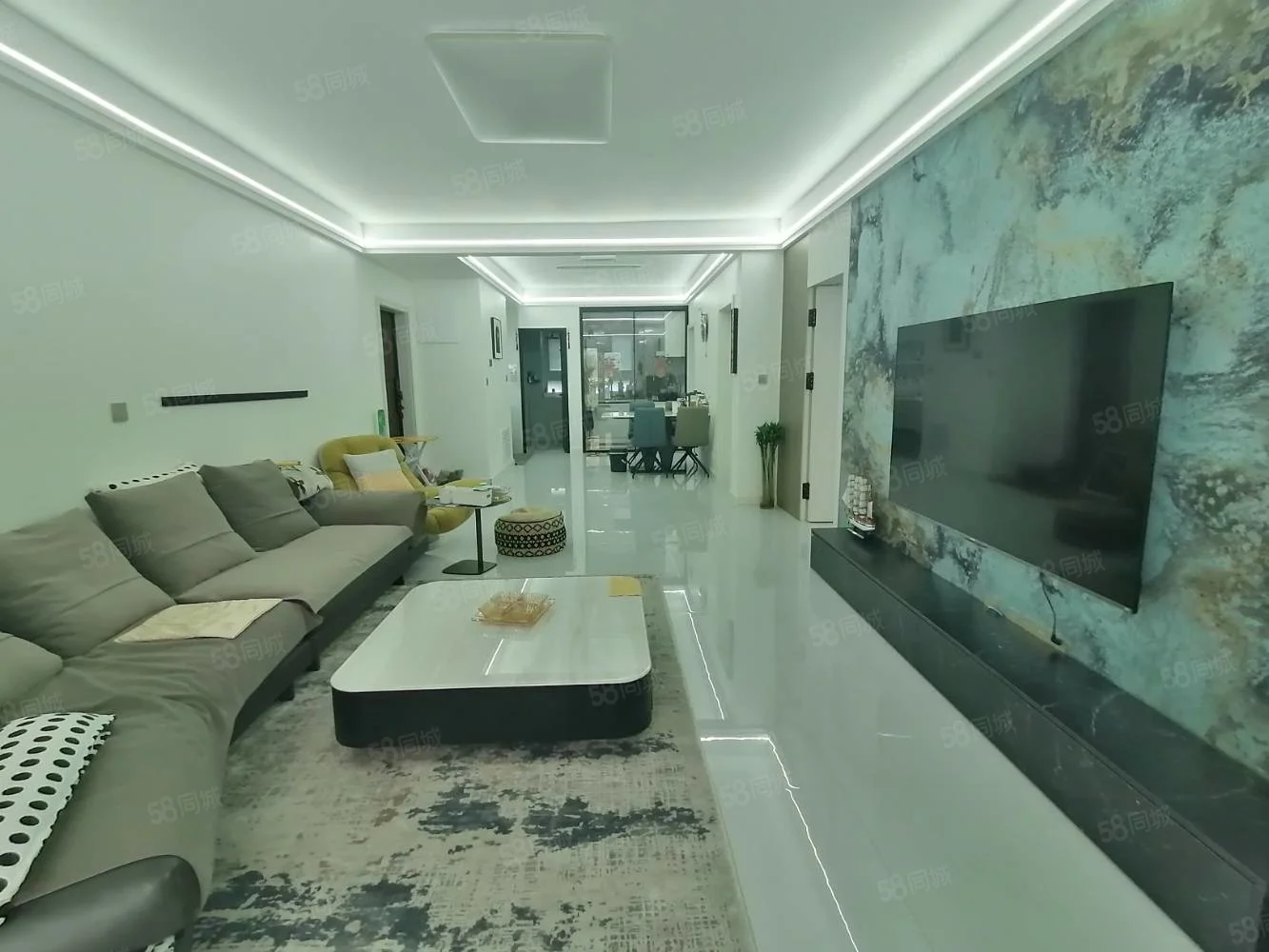 陽光100！一樓帶大院子！豪華裝修！樓前停車方便90萬