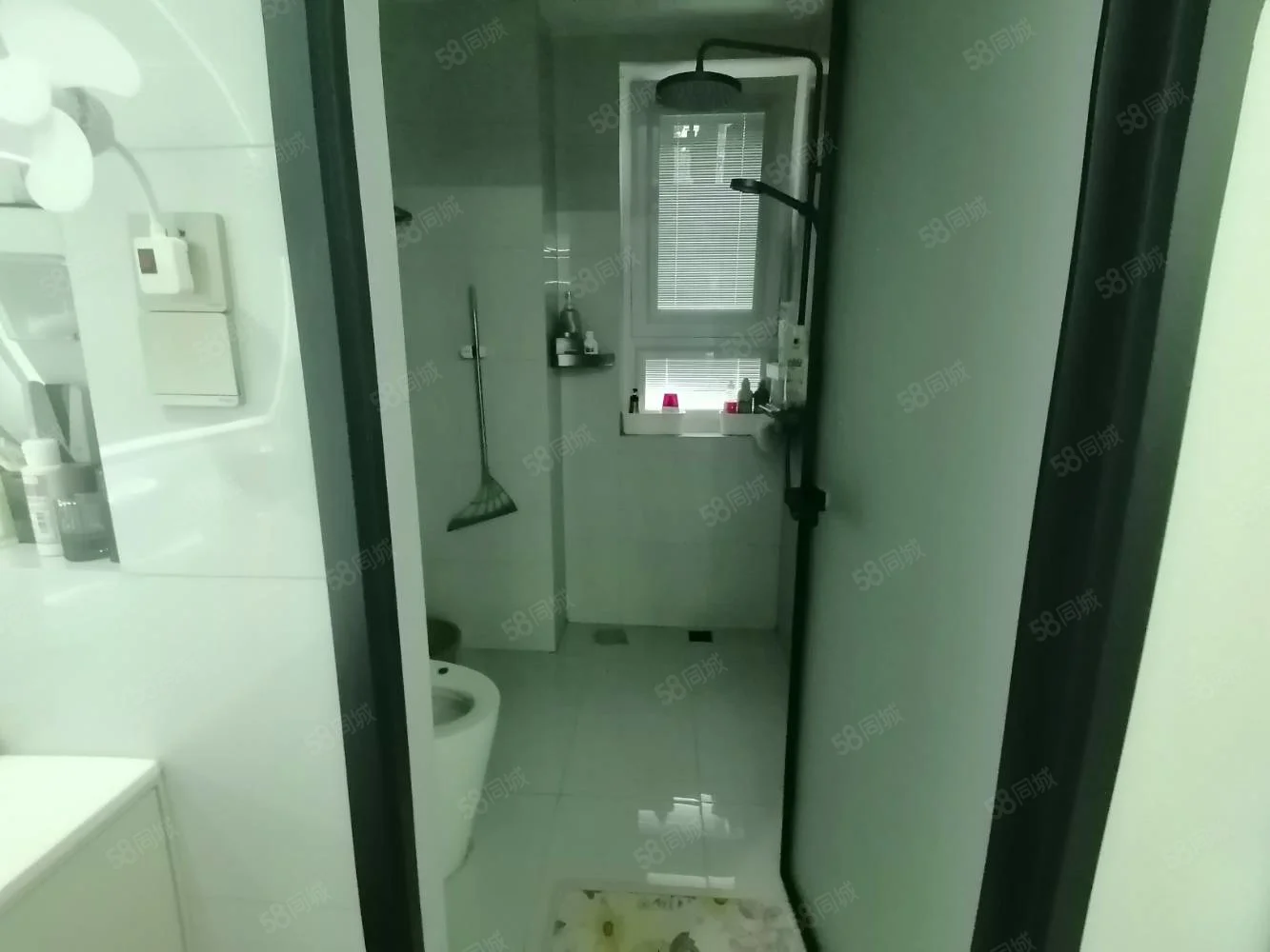 陽光100！一樓帶大院子！豪華裝修！樓前停車方便90萬