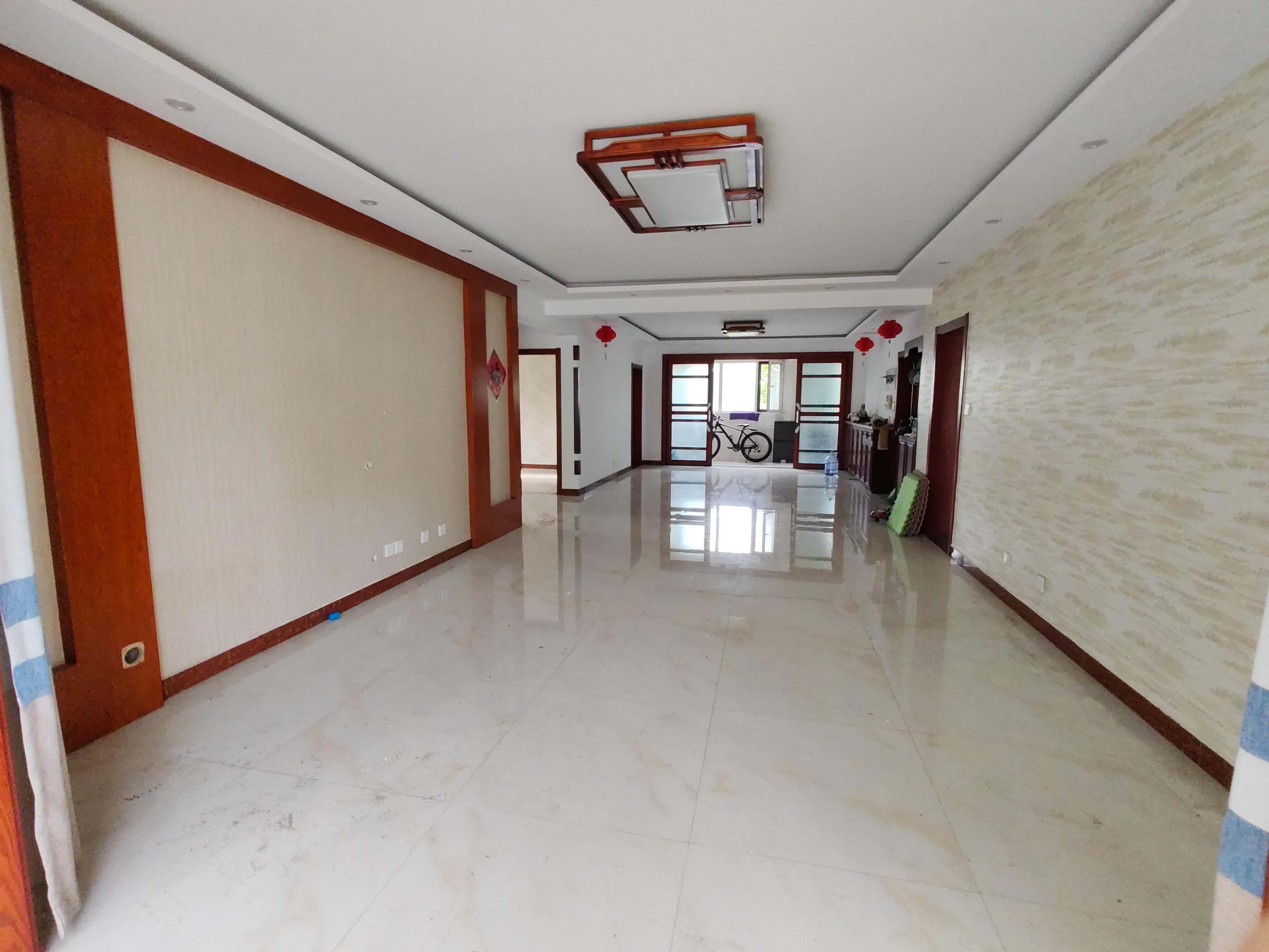 精裝少住 華泰國際豪園2樓190平100萬好議價4室 小區中間位置